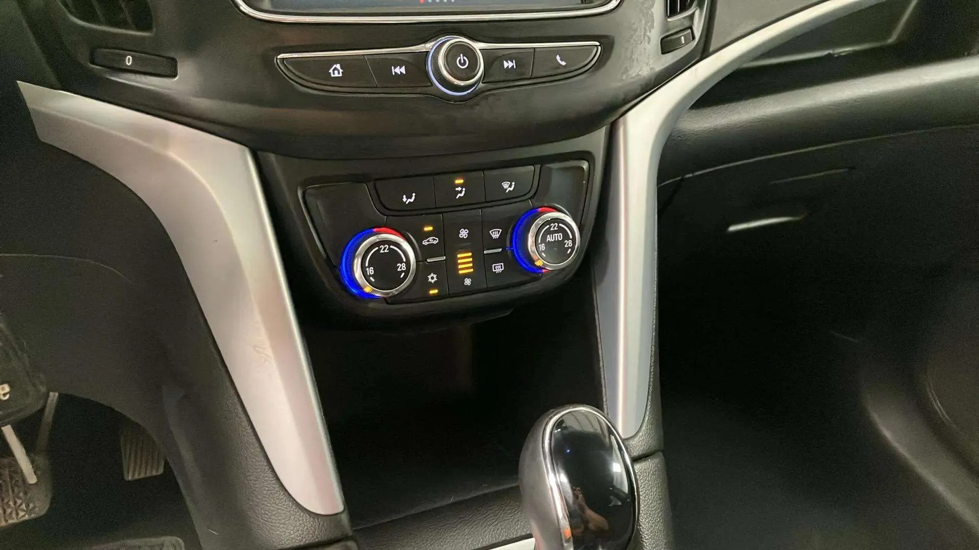 Opel Zafira 1.6 T Innovation - foto 18