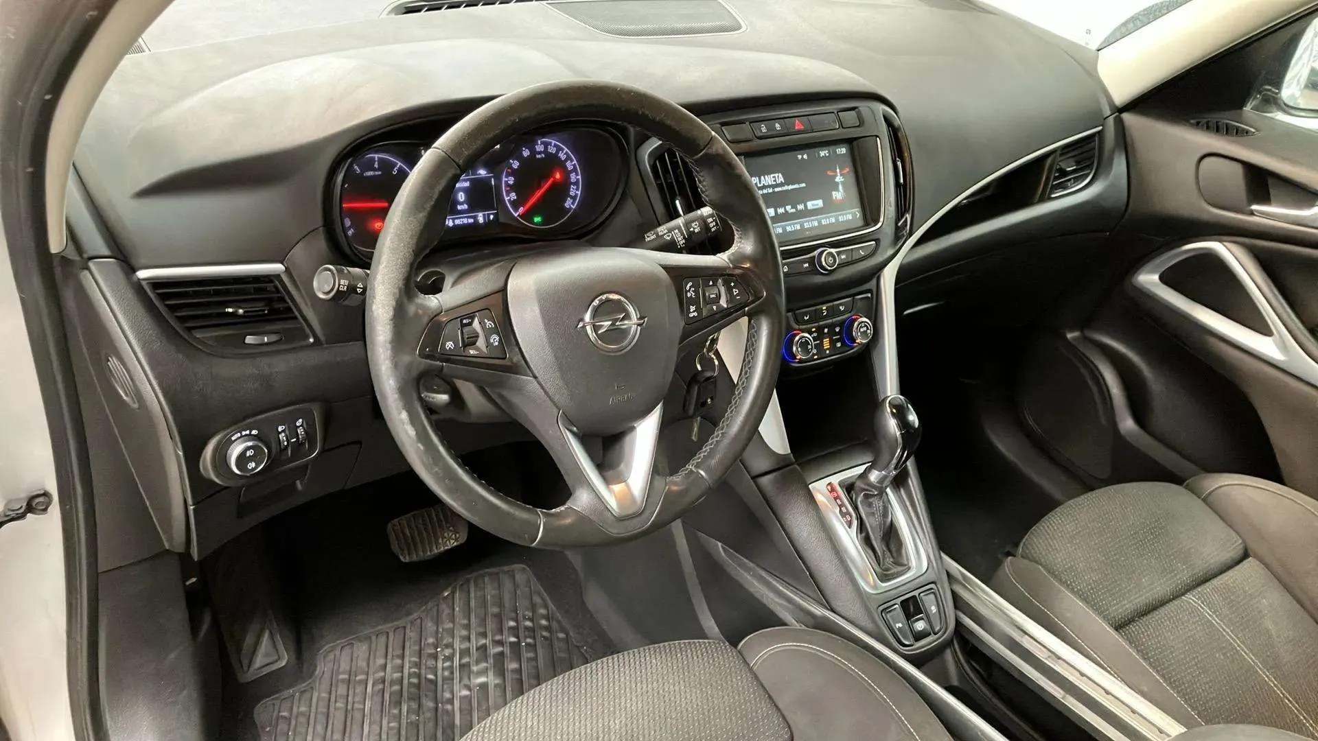 Opel Zafira 1.6 T Innovation - foto 6