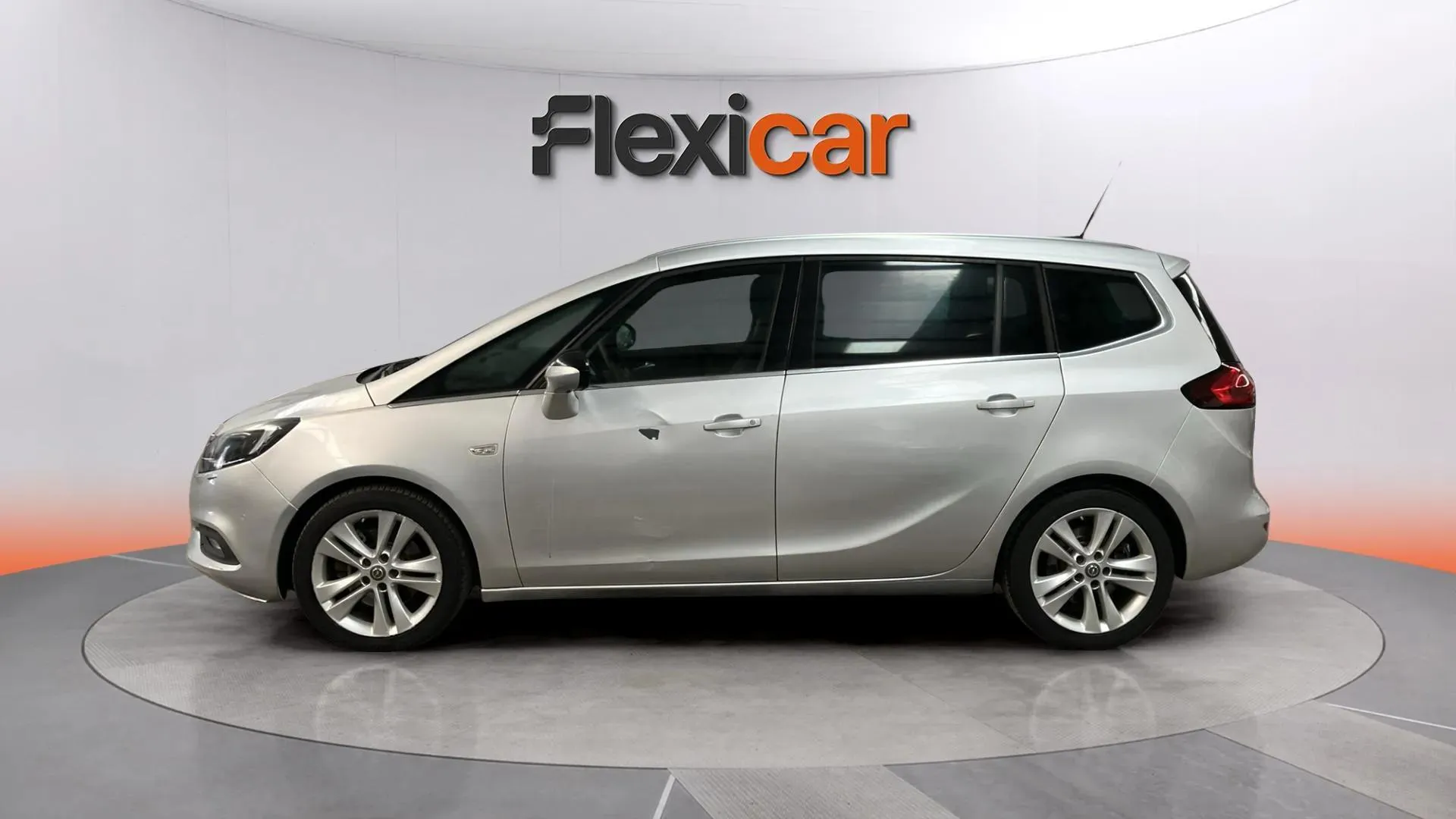 Opel Zafira 1.6 T Innovation - foto 5