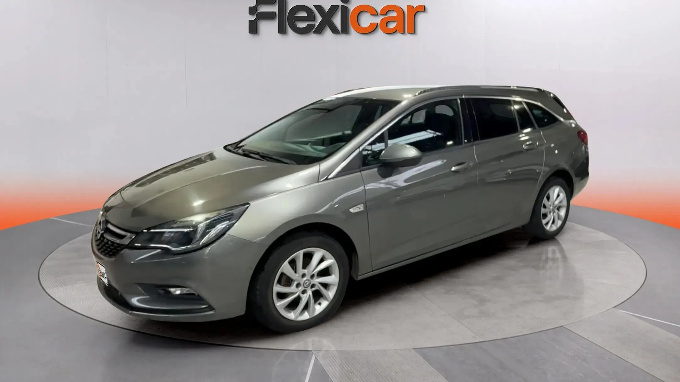 Opel Astra 1.4 Turbo Dynamic - foto 2