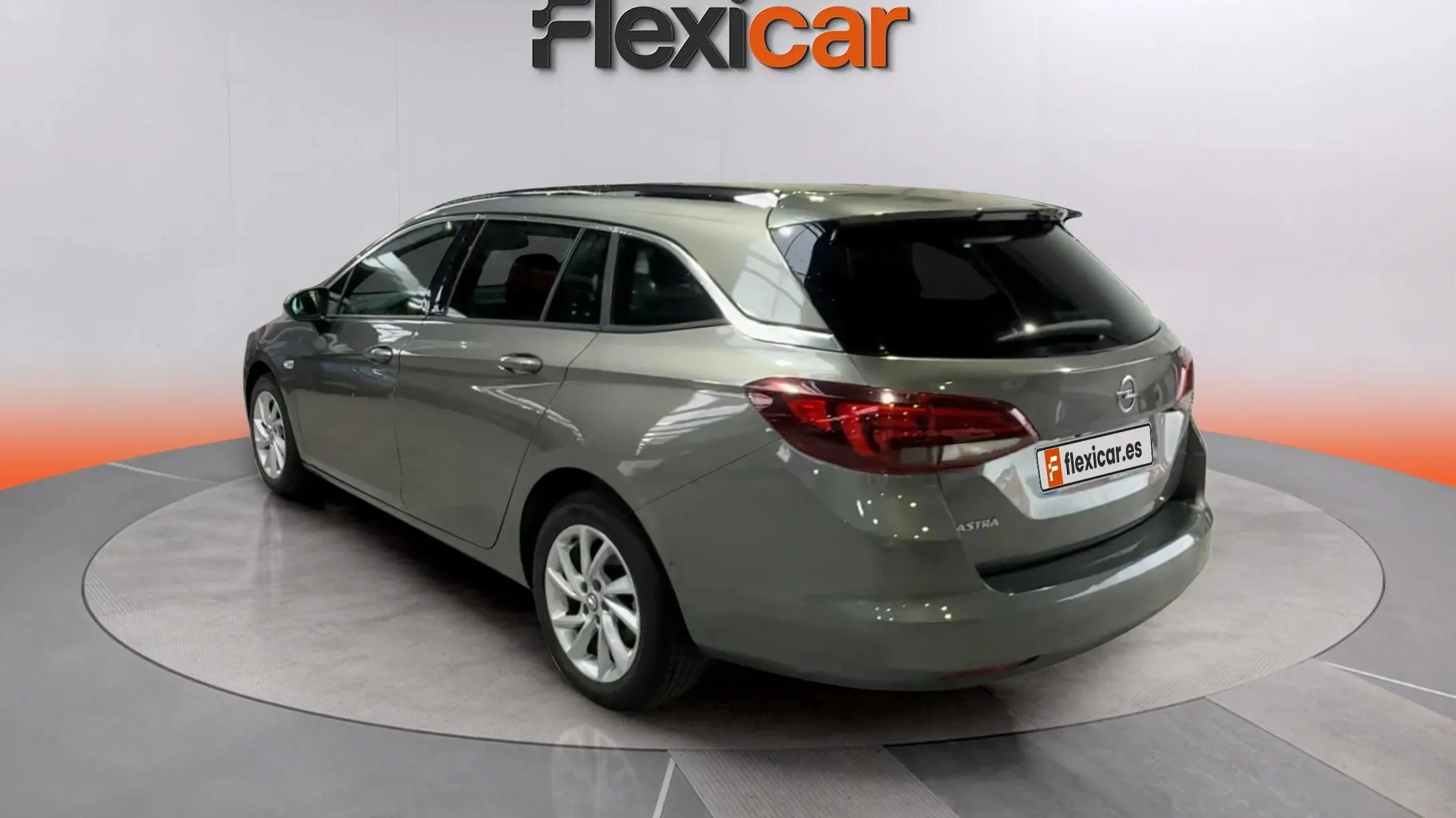 Opel Astra 1.4 Turbo Dynamic - foto 4