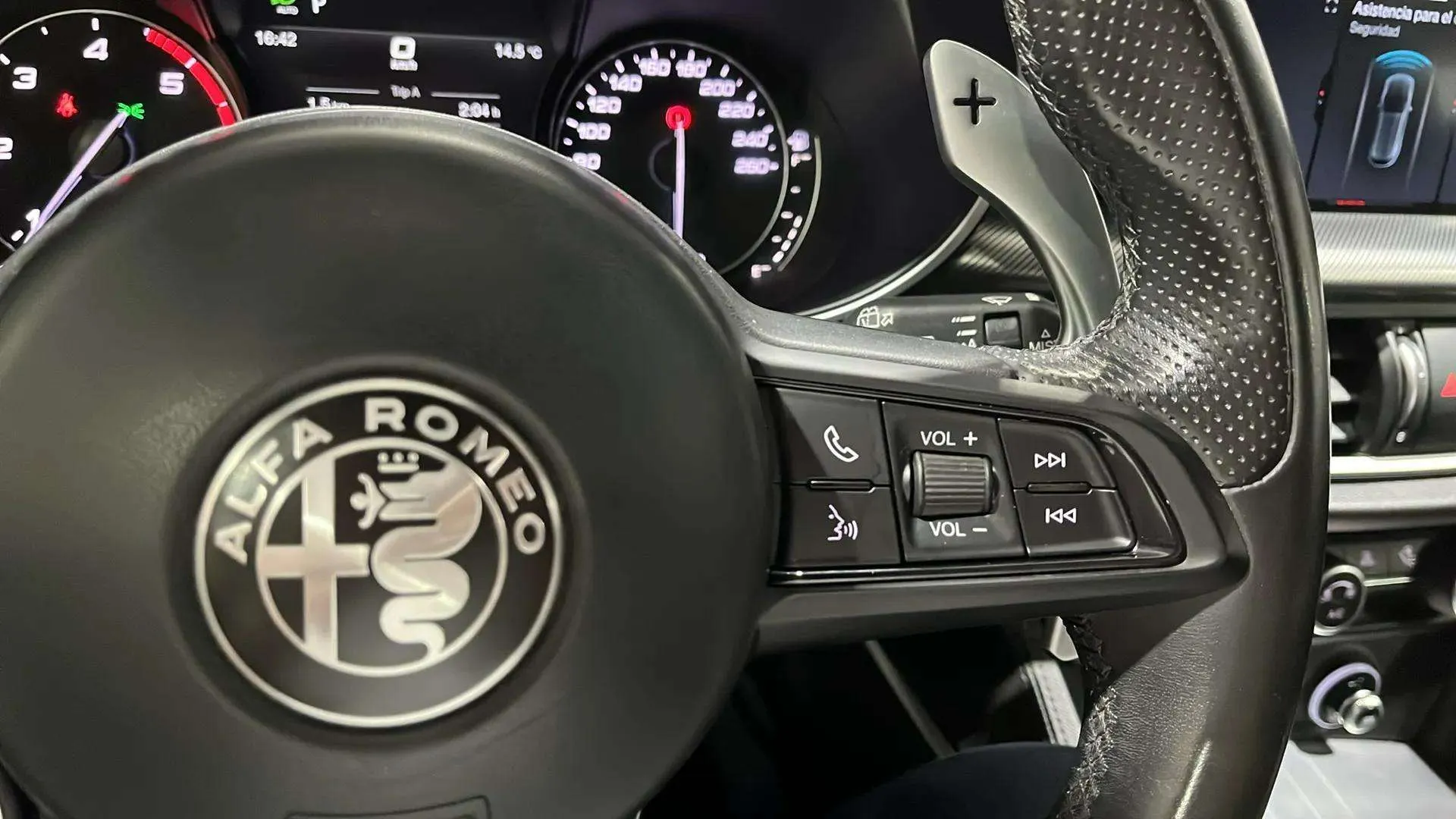 Alfa Romeo Stelvio 2.2 Diesel Sprint RWD - foto 18
