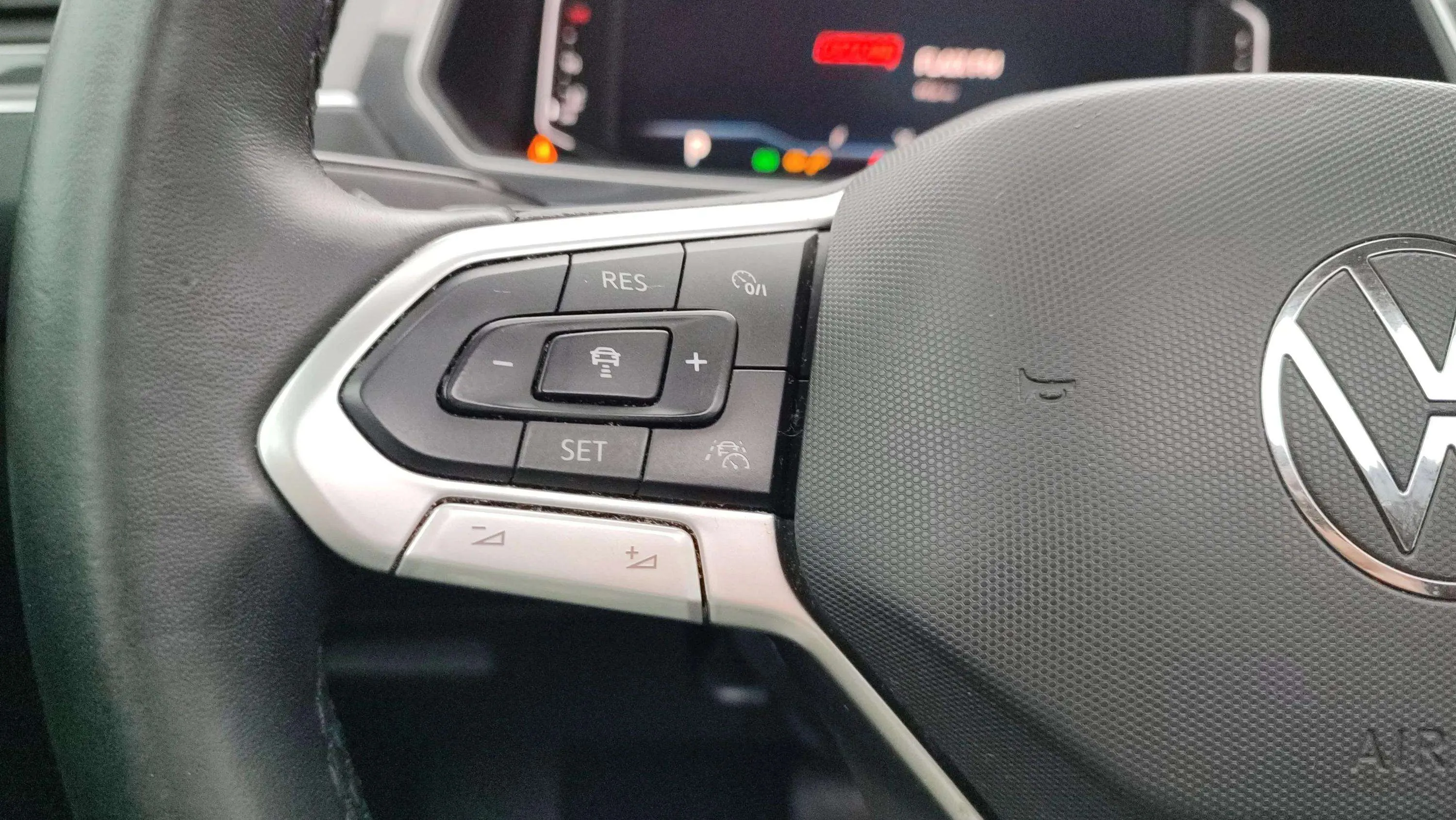 Volkswagen Tiguan Life 2.0 TDI DSG - foto 16