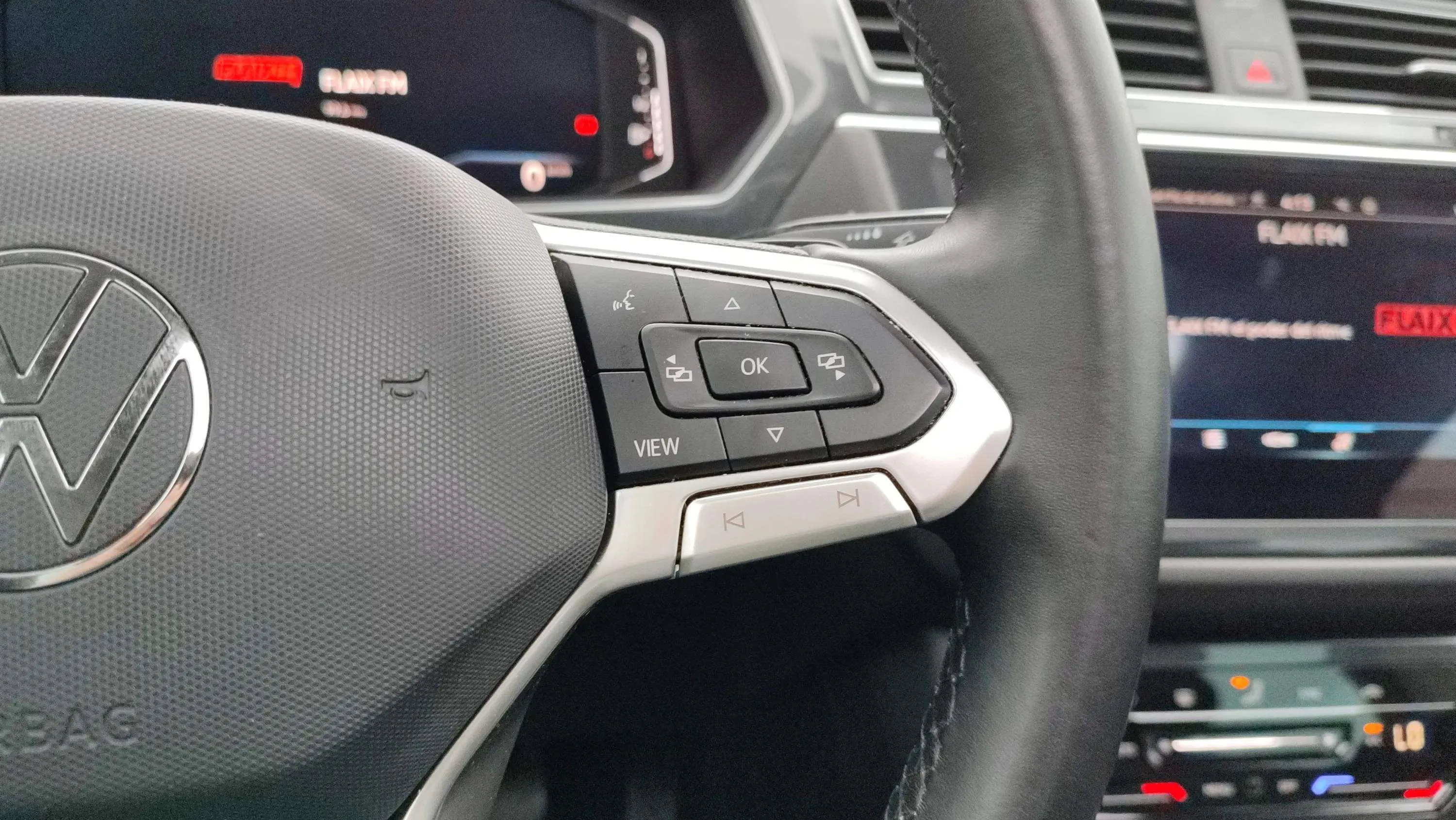 Volkswagen Tiguan Life 2.0 TDI DSG - foto 17