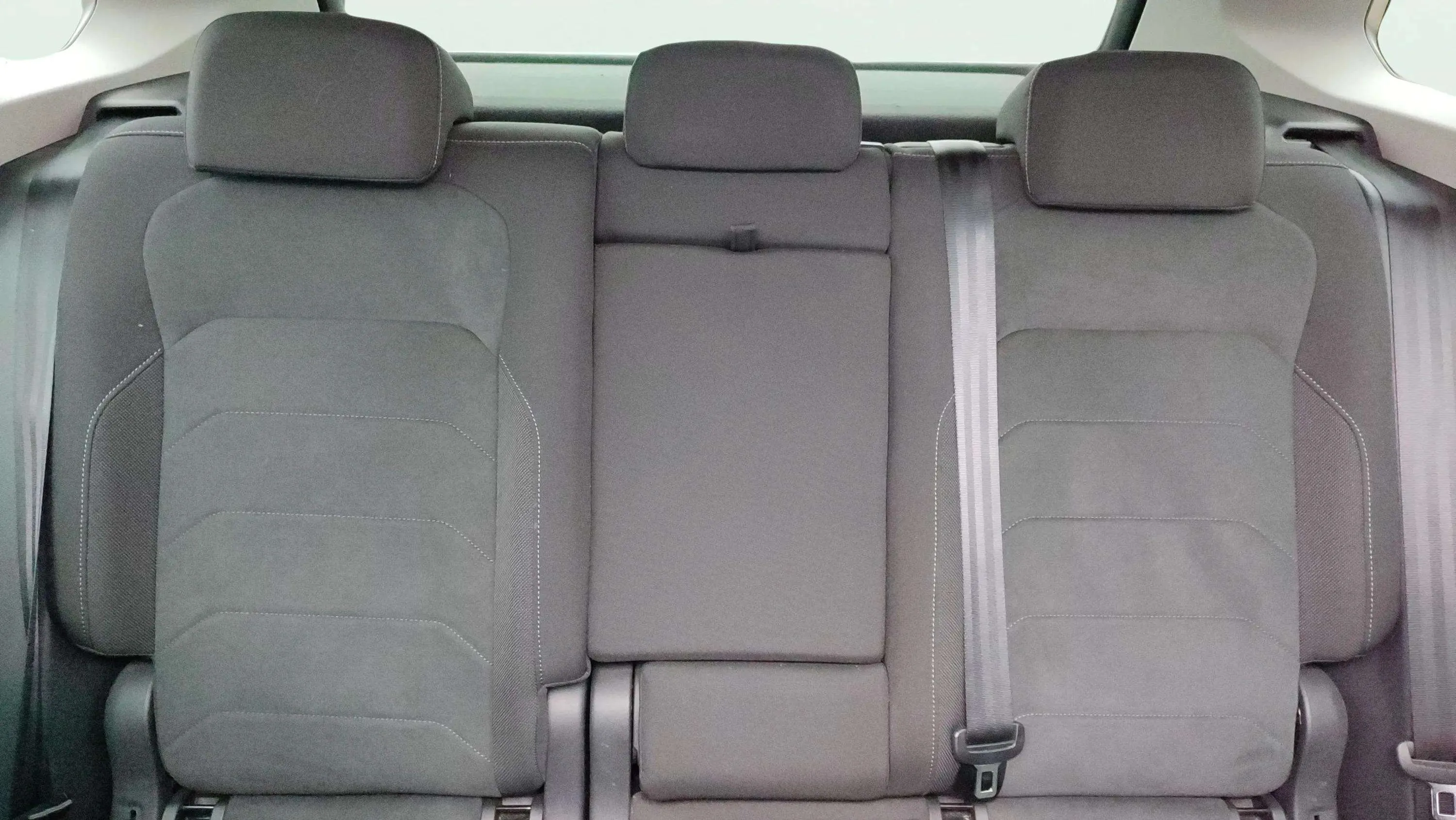 Volkswagen Tiguan Life 2.0 TDI DSG - foto 12