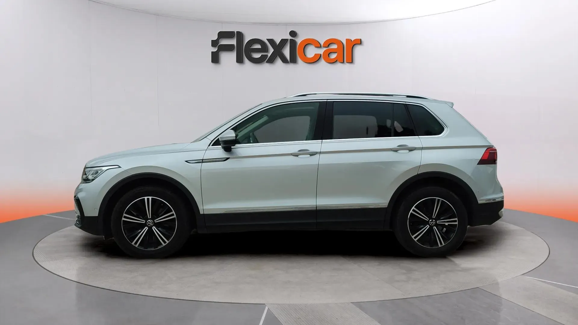 Volkswagen Tiguan Life 2.0 TDI DSG - foto 5