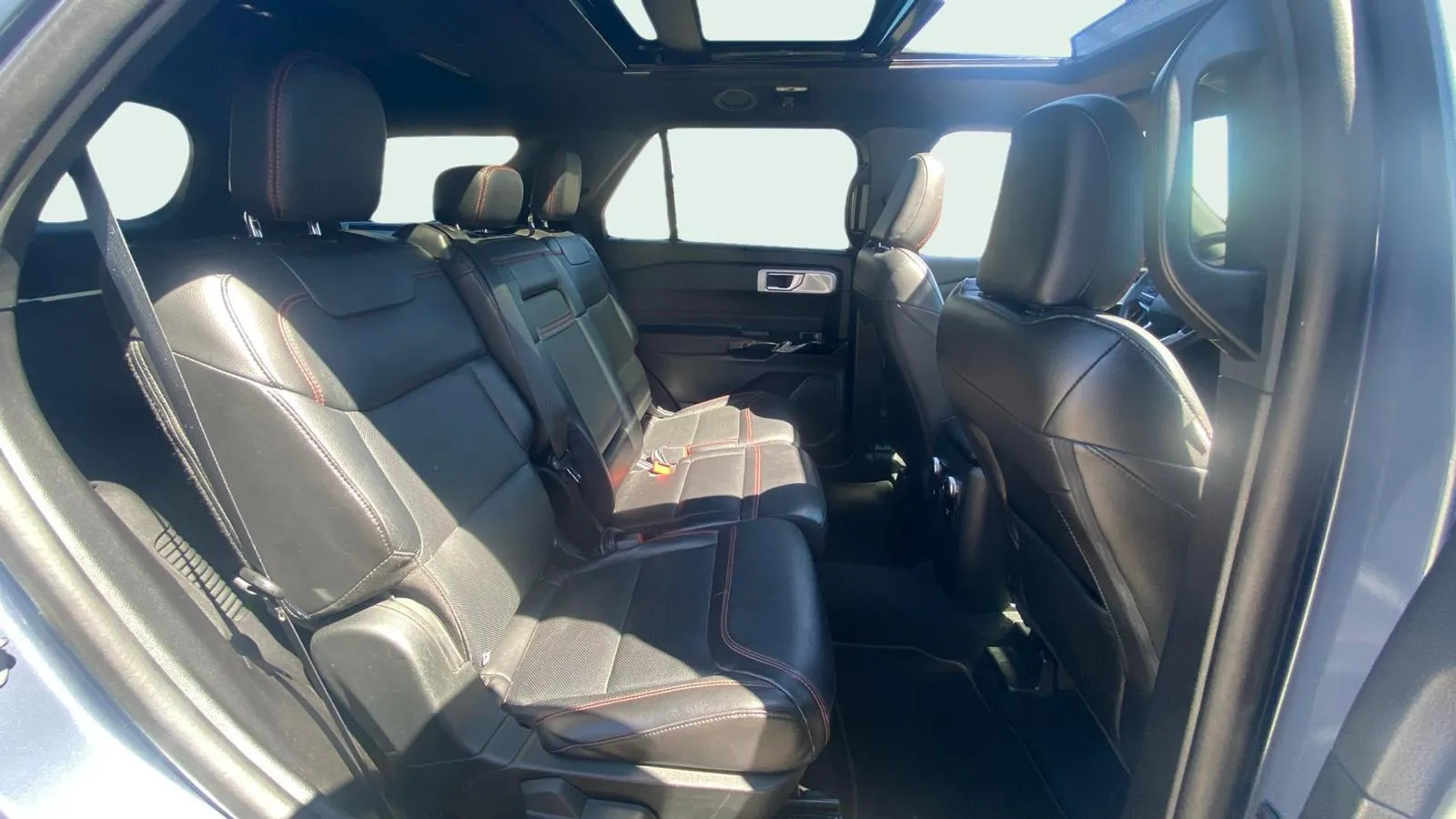 Ford Explorer 3.0 PHEV AWD ST Line - foto 14