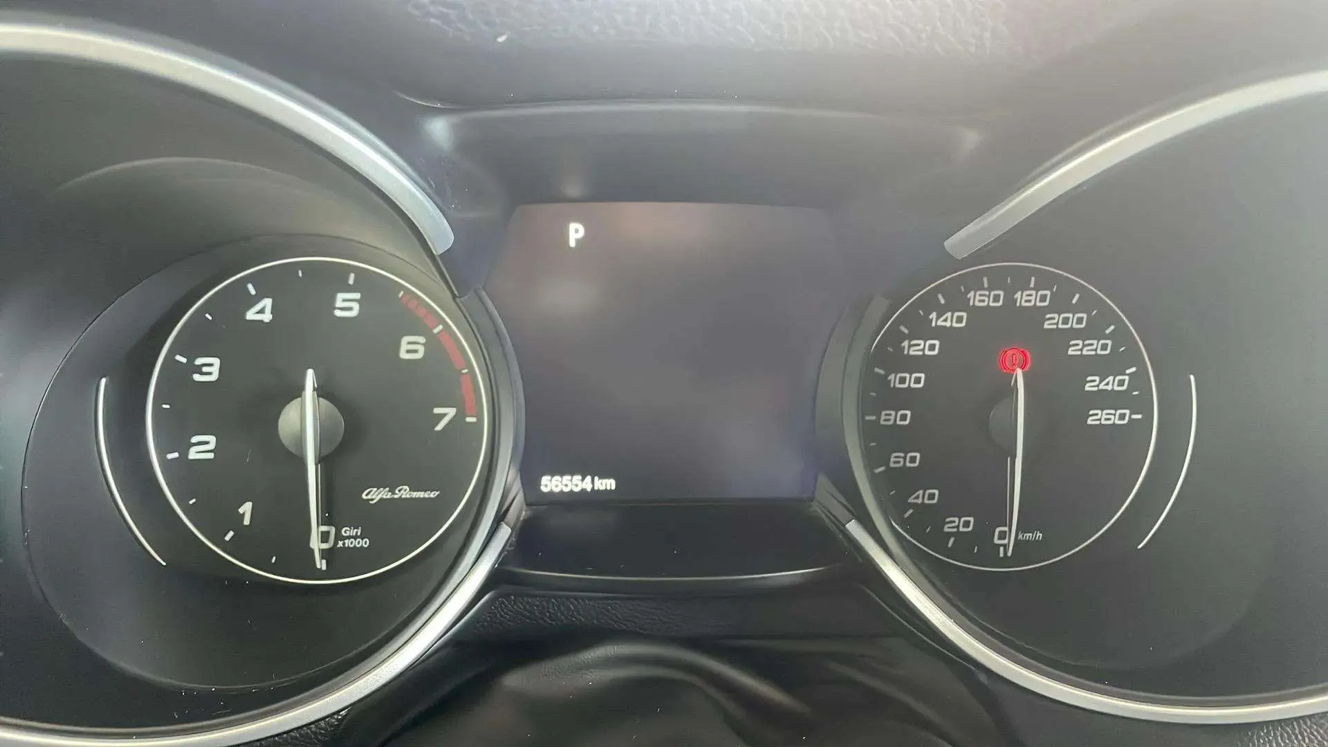 Alfa Romeo Stelvio 2.0 Gasolina Sprint Q4 - foto 8