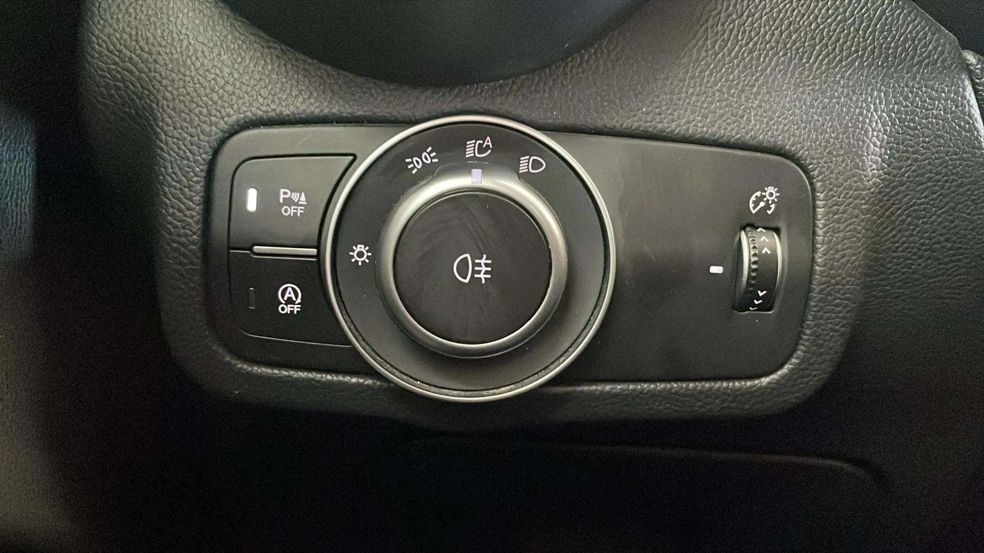 Alfa Romeo Stelvio 2.0 Gasolina Sprint Q4 - foto 26