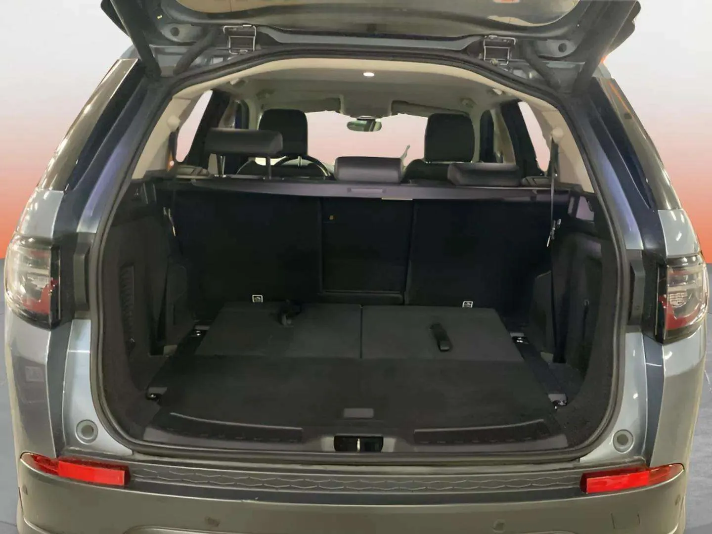 Land Rover Discovery Sport 2.0D I4-L.Flw AWD MHEV SE - foto 9