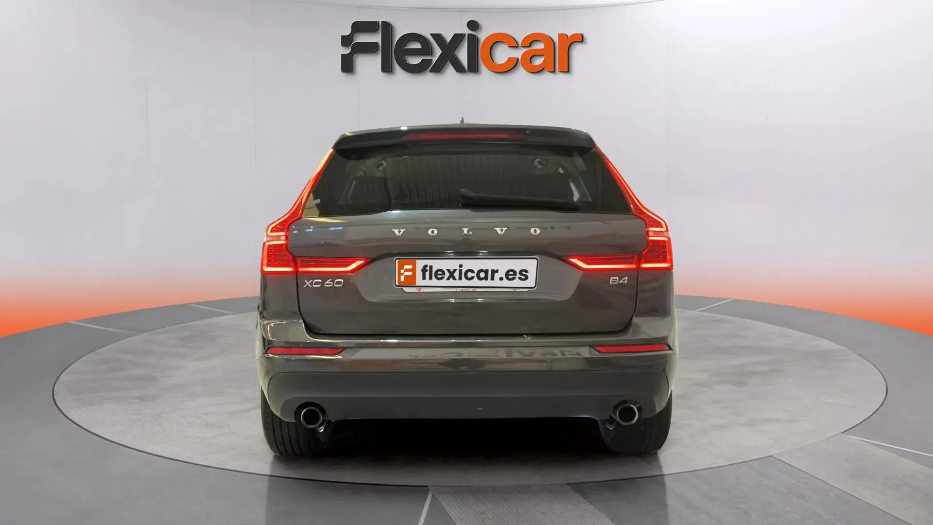 Volvo XC60 2.0 B4 D Momentum - foto 6