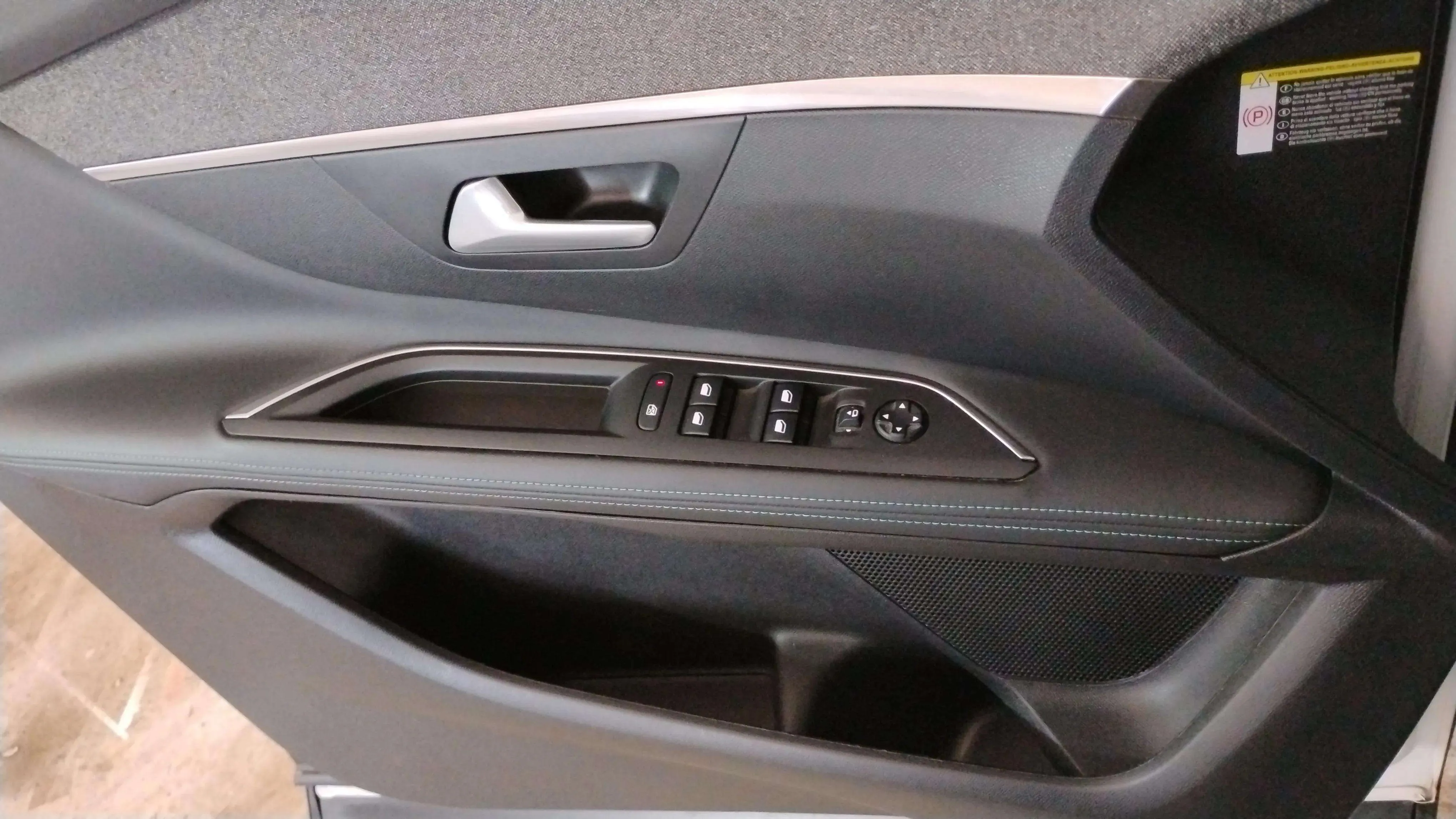 Peugeot 3008 1.5 BlueHDi Allure Pack - foto 16
