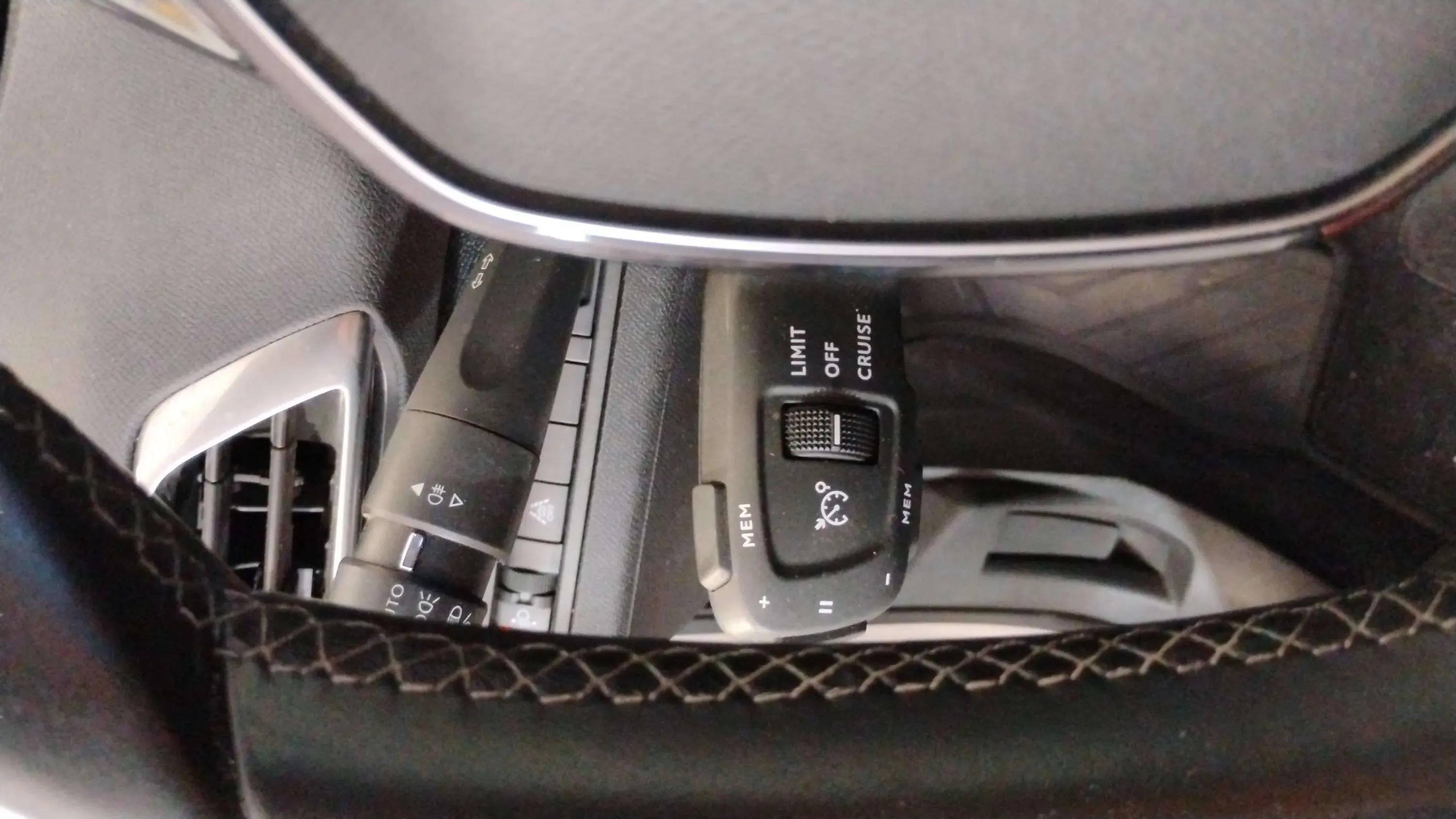 Peugeot 3008 1.5 BlueHDi Allure Pack - foto 14