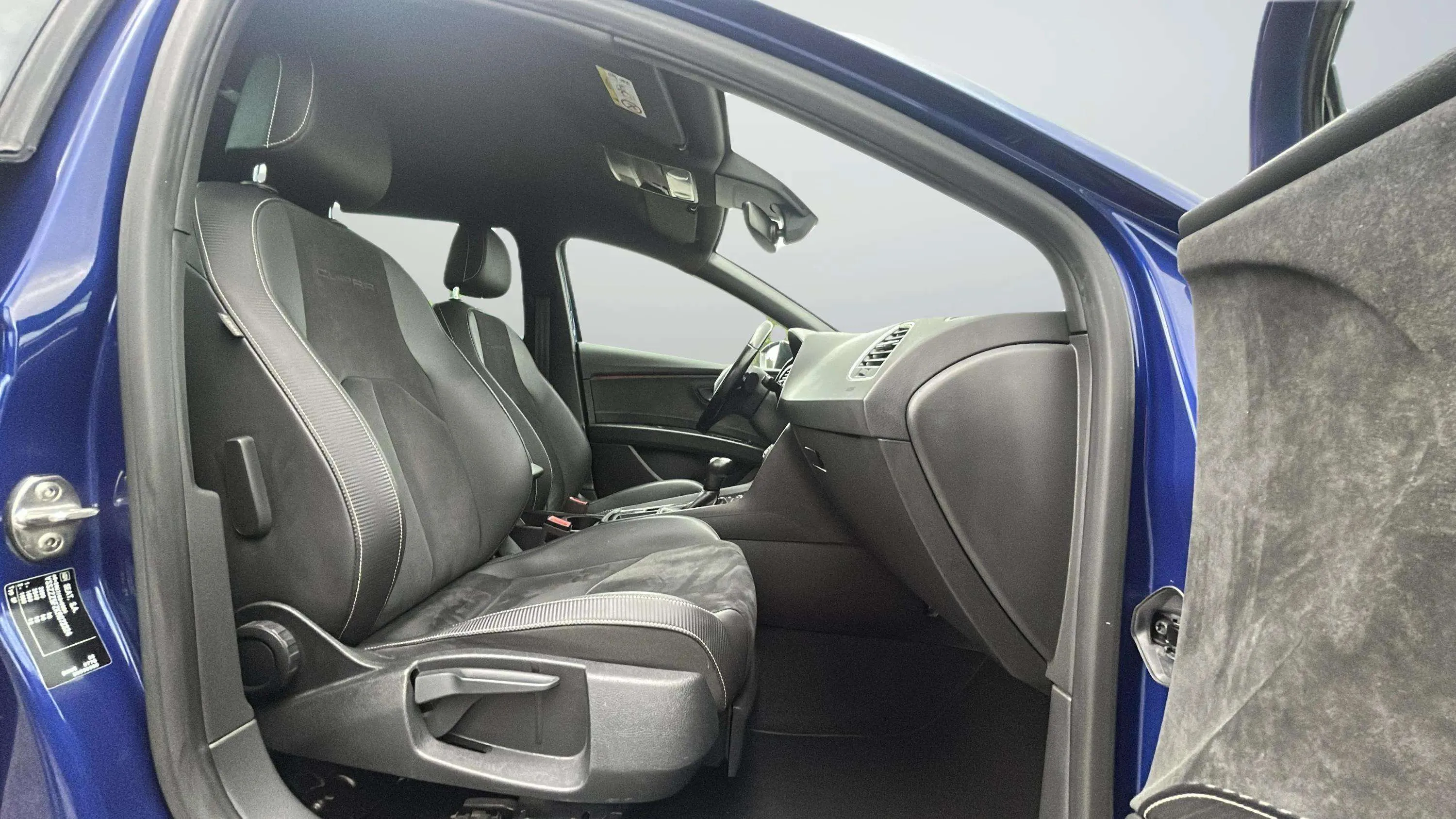 SEAT León ST 2.0 TSI 4Drive DSG Cupra - foto 17