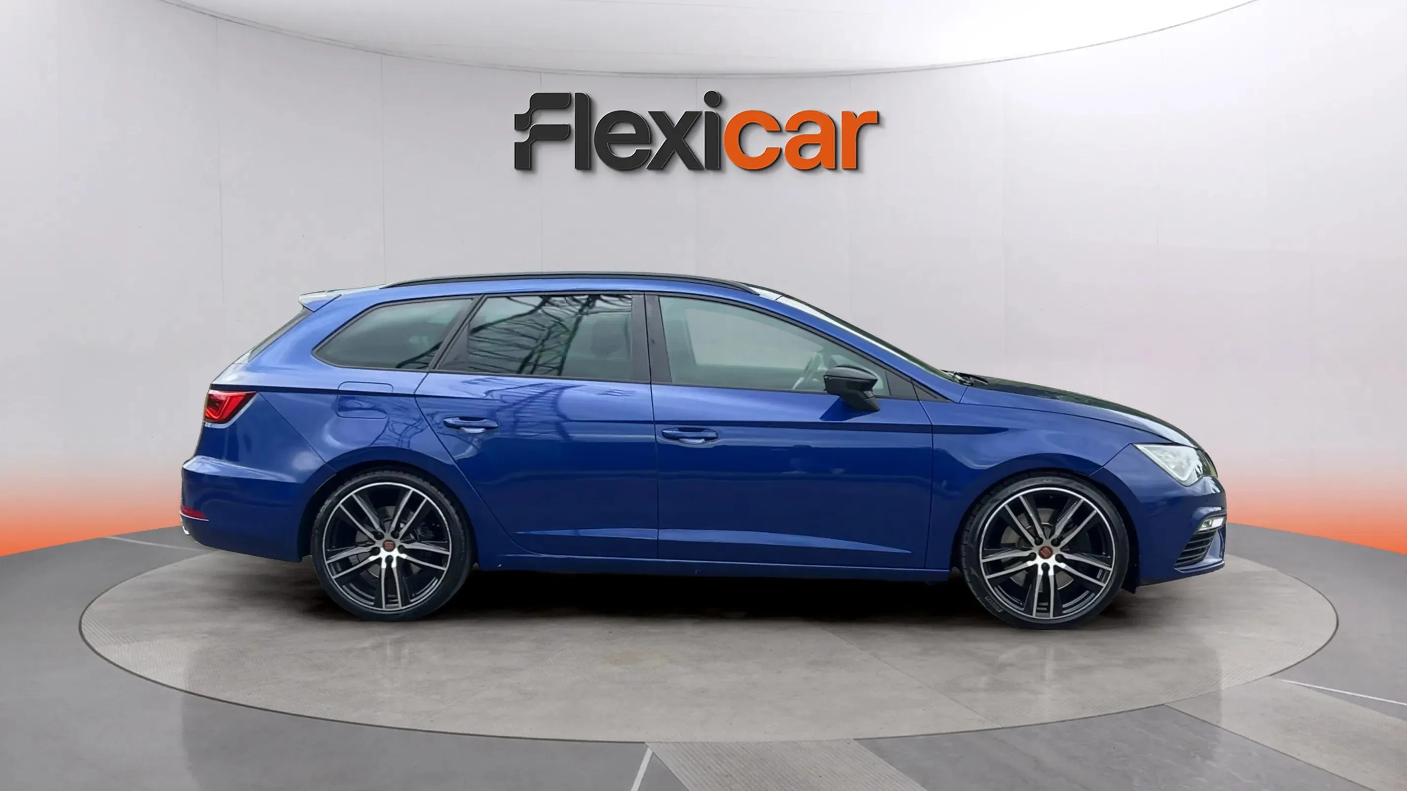 SEAT León ST 2.0 TSI 4Drive DSG Cupra - foto 8