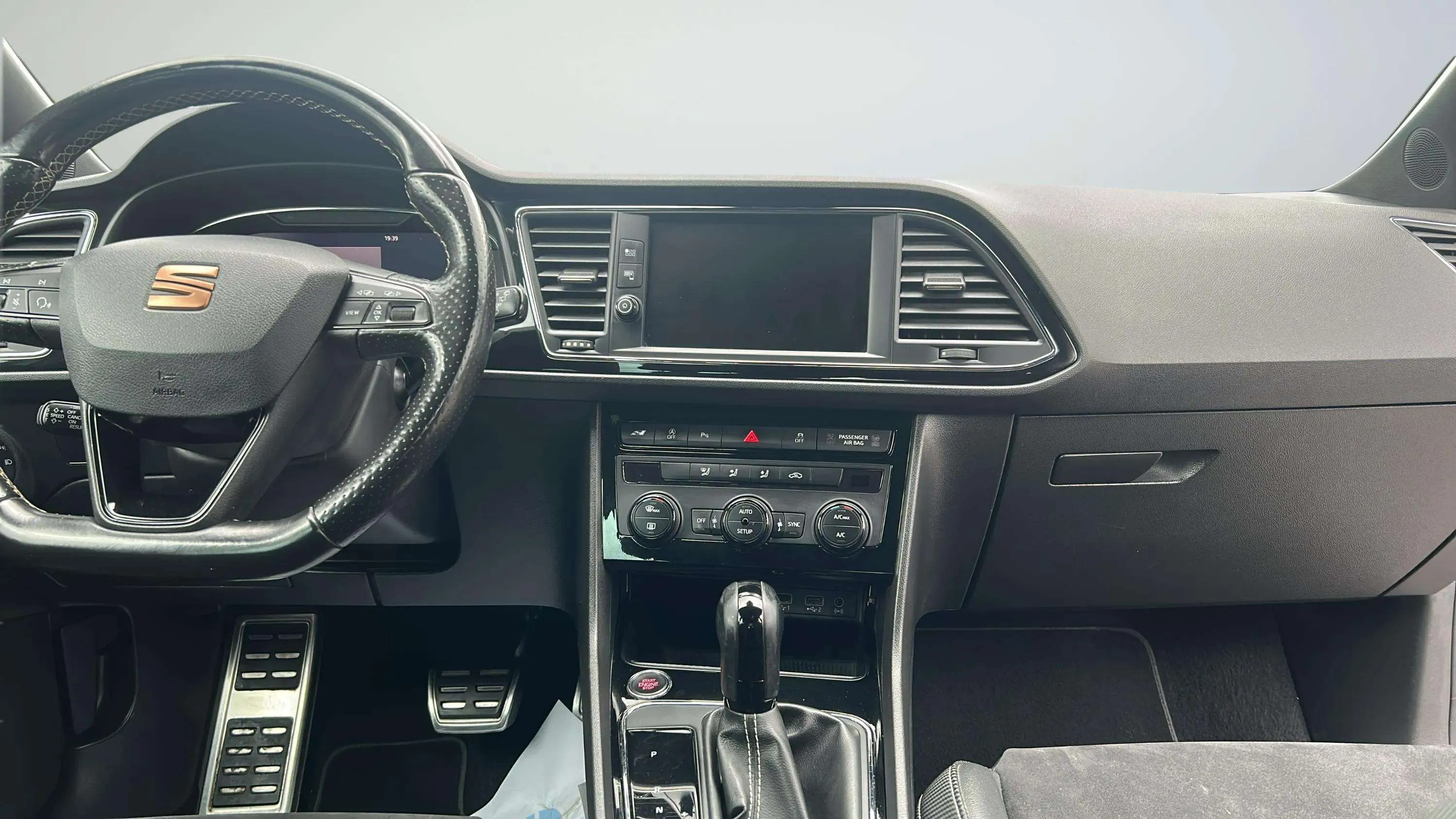 SEAT León ST 2.0 TSI 4Drive DSG Cupra - foto 11