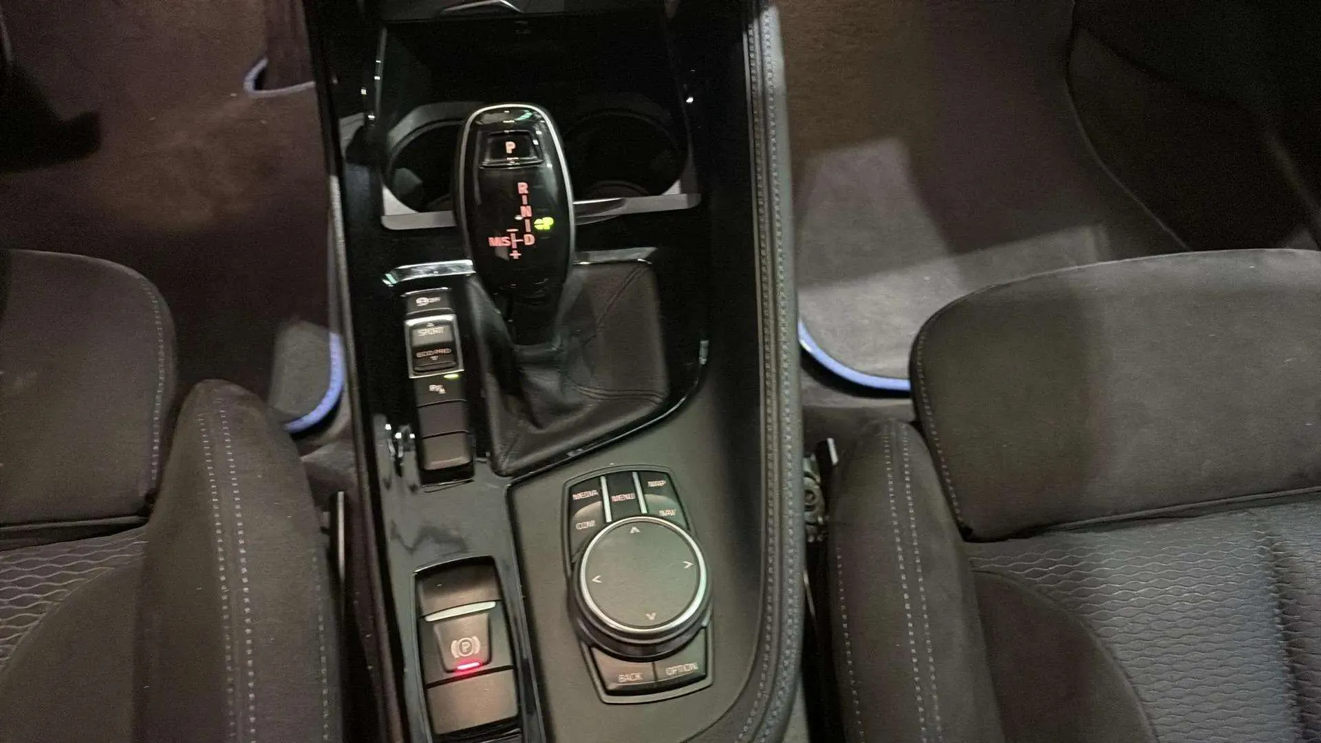 BMW X2 sDrive18i - foto 11