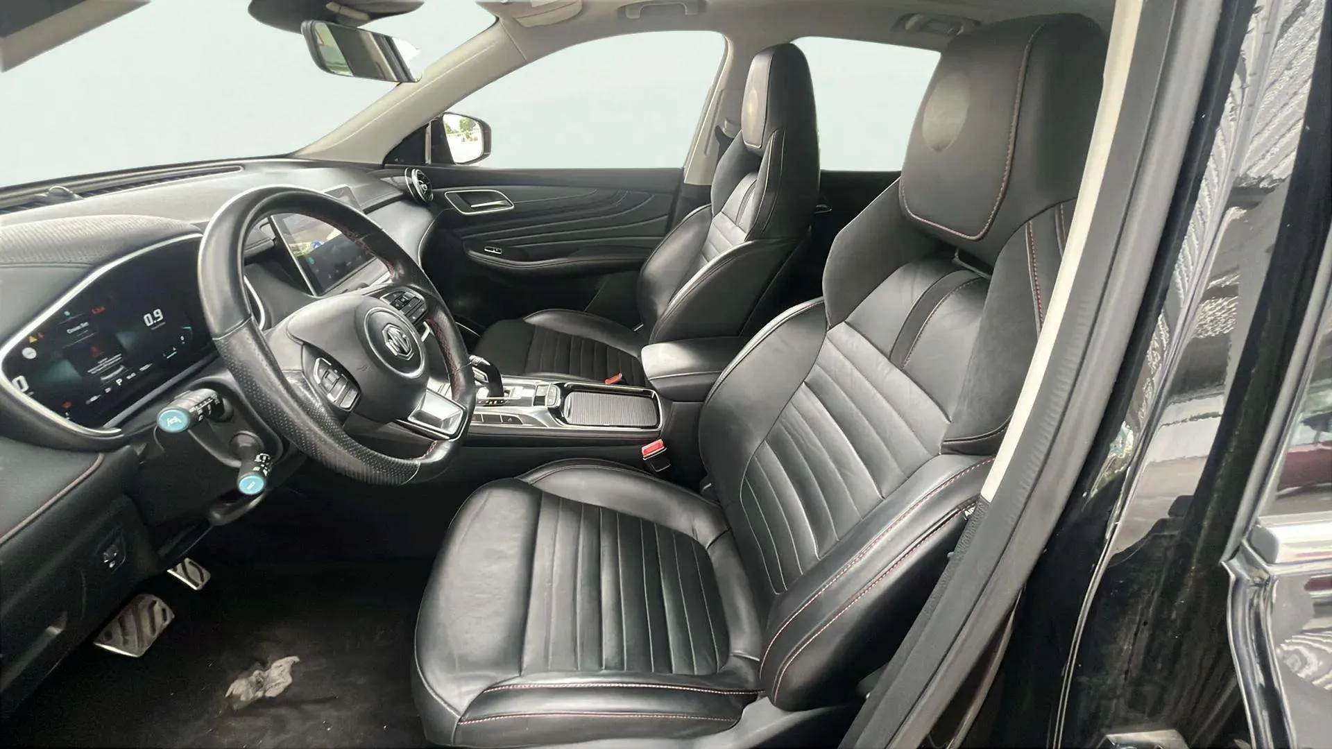 MG HS 1.5 Turbo GDI Luxury DCT - foto 13