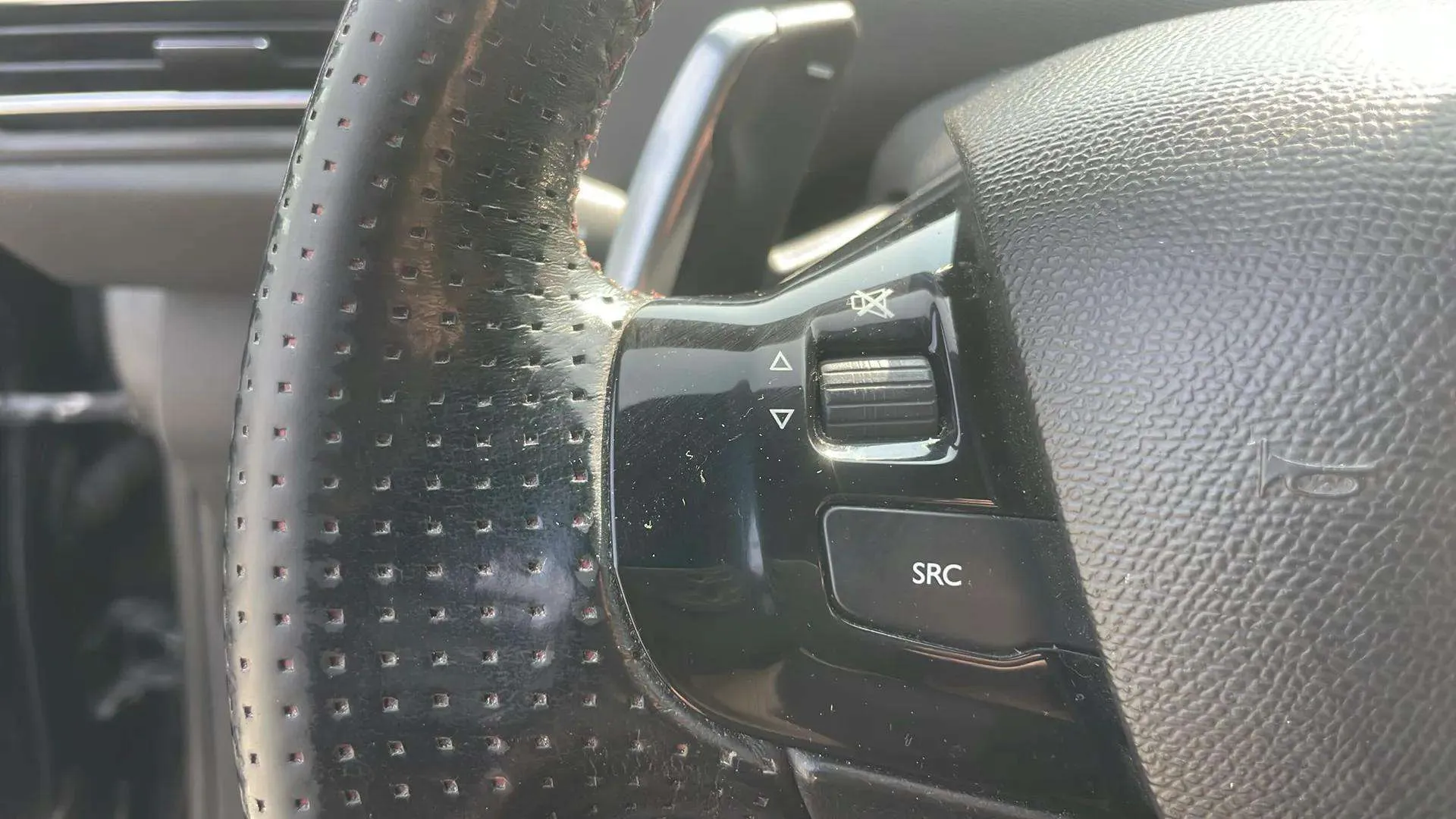 Peugeot 308 GT BlueHDi - foto 24