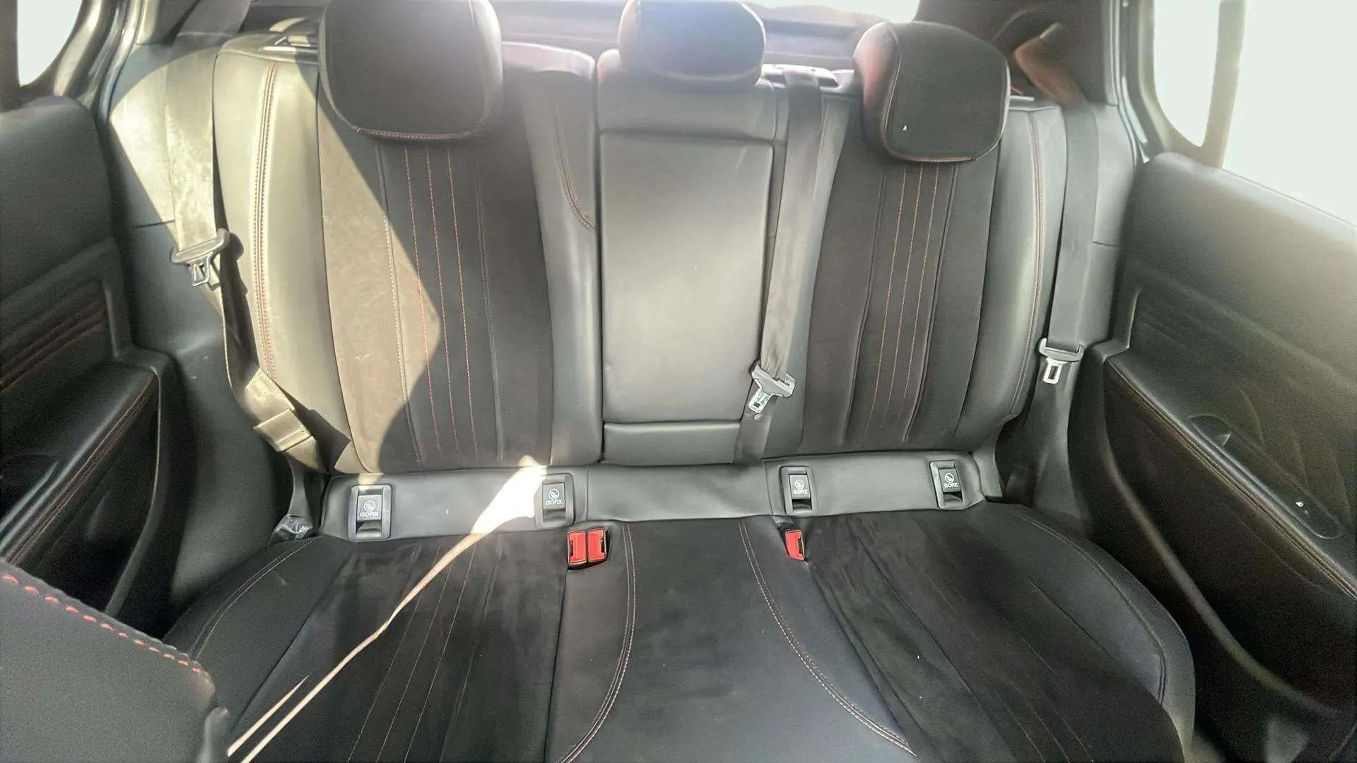 Peugeot 308 GT BlueHDi - foto 14