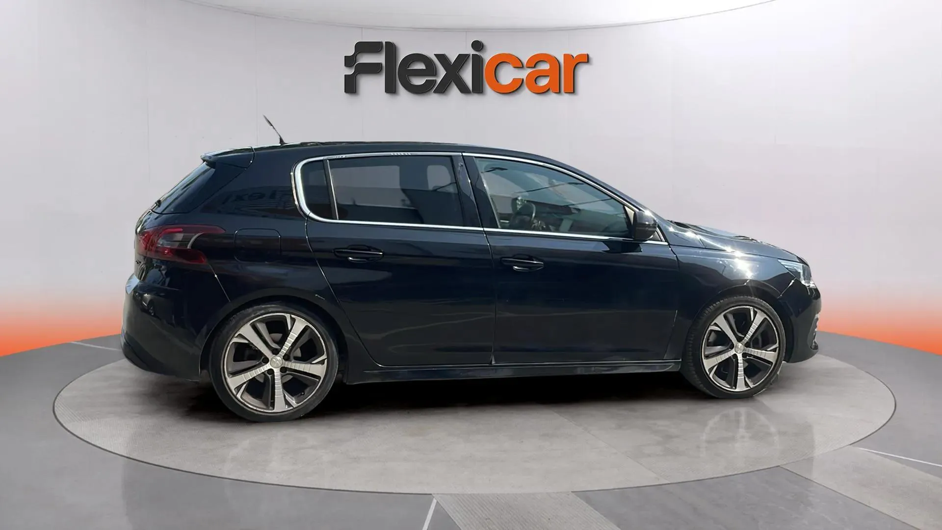 Peugeot 308 GT BlueHDi - foto 6