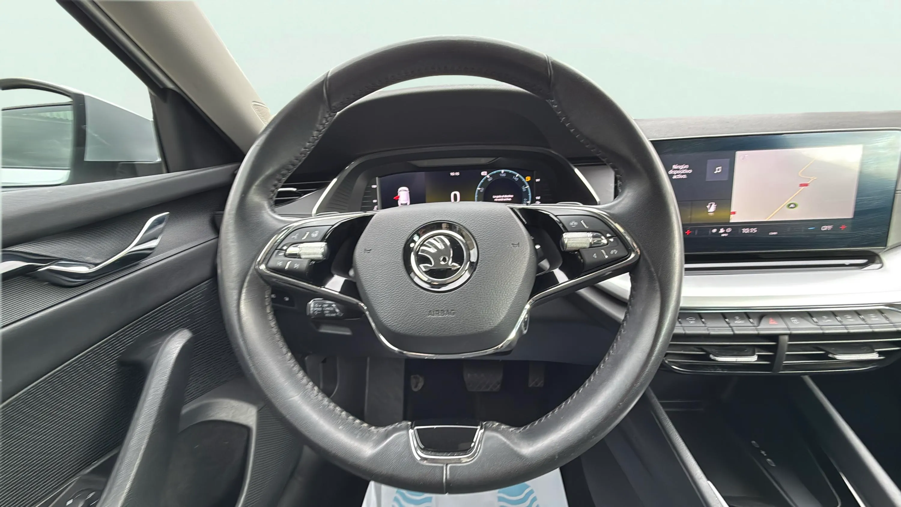 Škoda Octavia 2.0 TDI DSG Ambition - foto 13