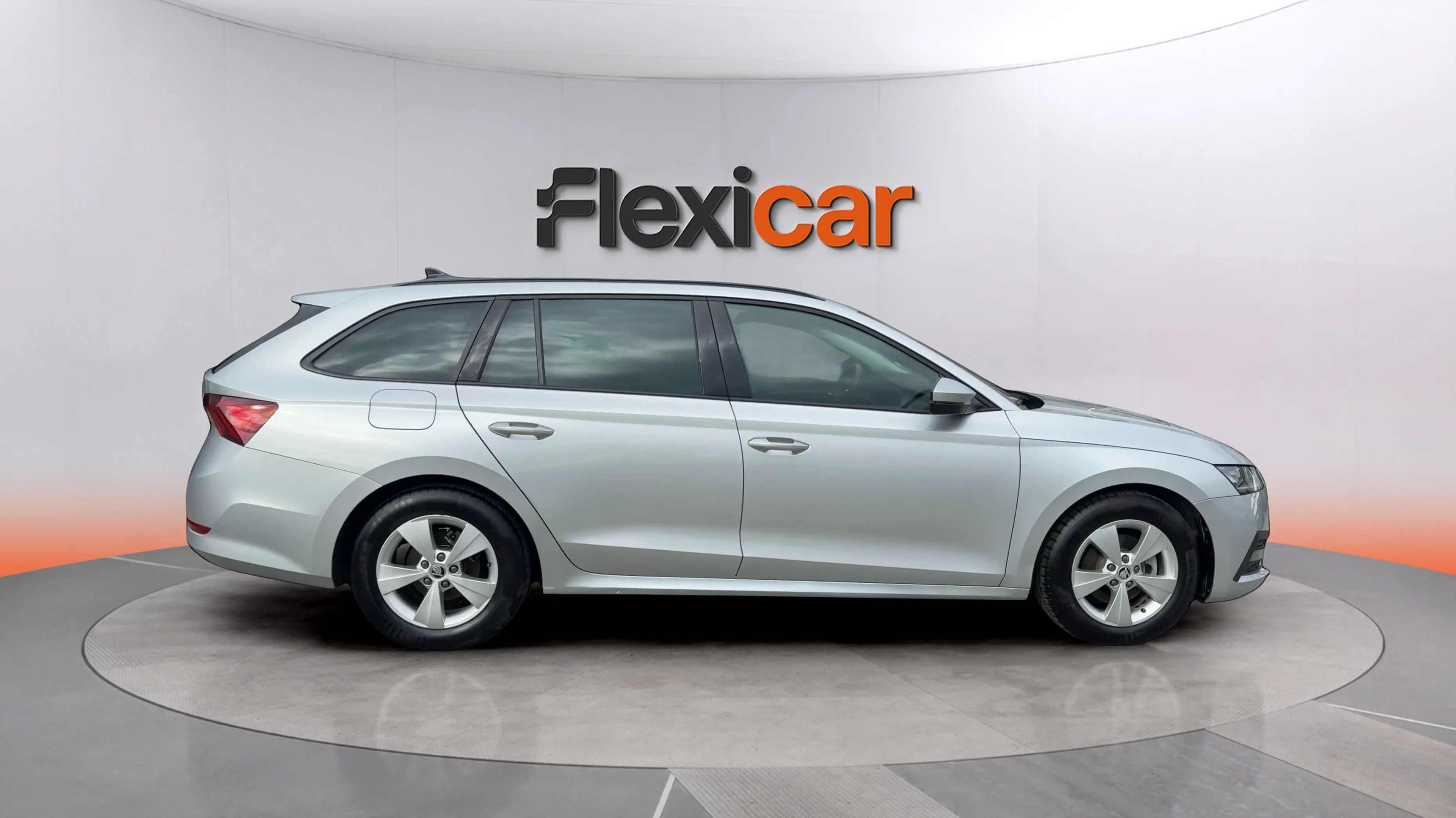 Škoda Octavia 2.0 TDI DSG Ambition - foto 8