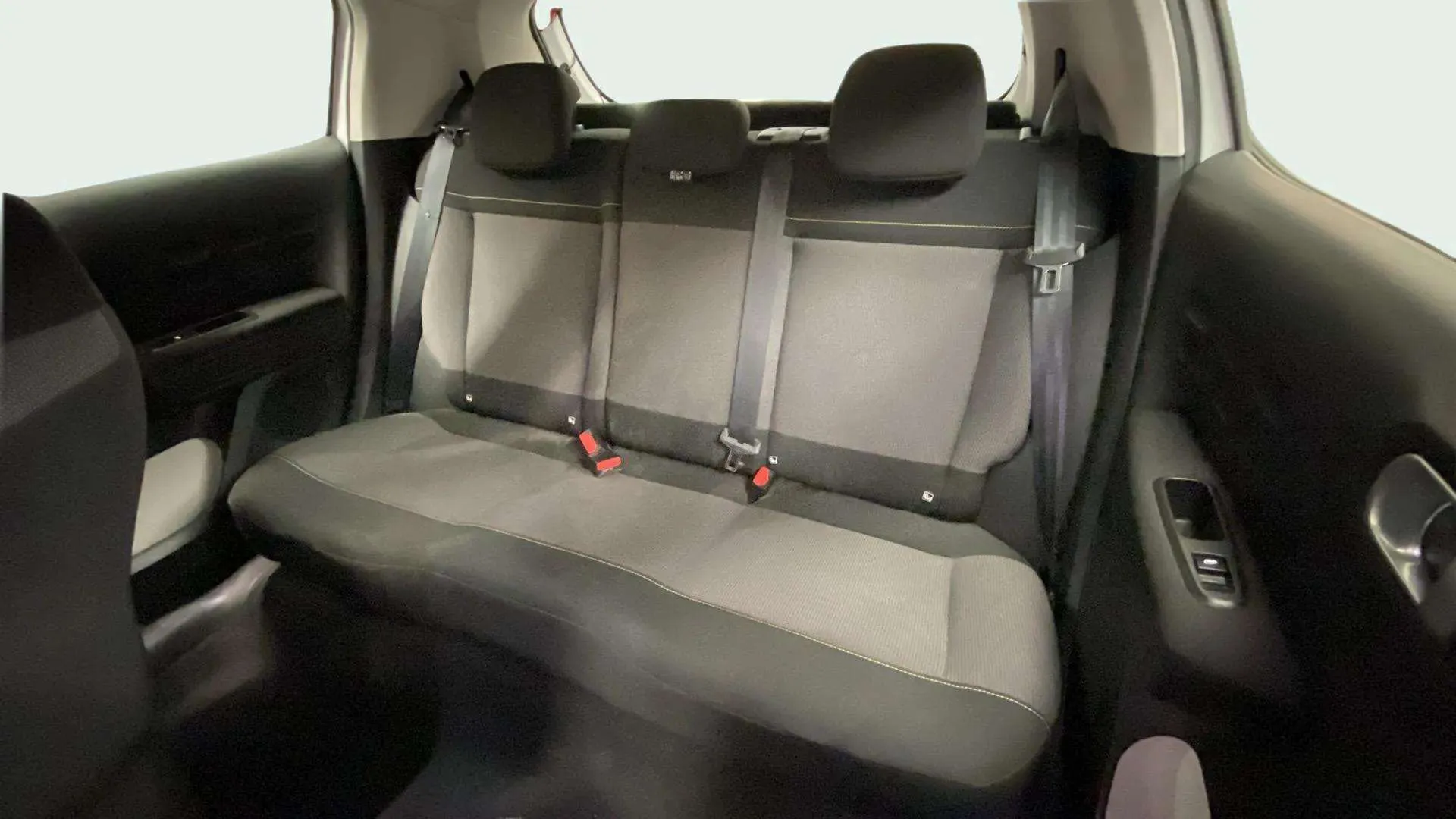 Citroën C3 PureTech Shine - foto 13