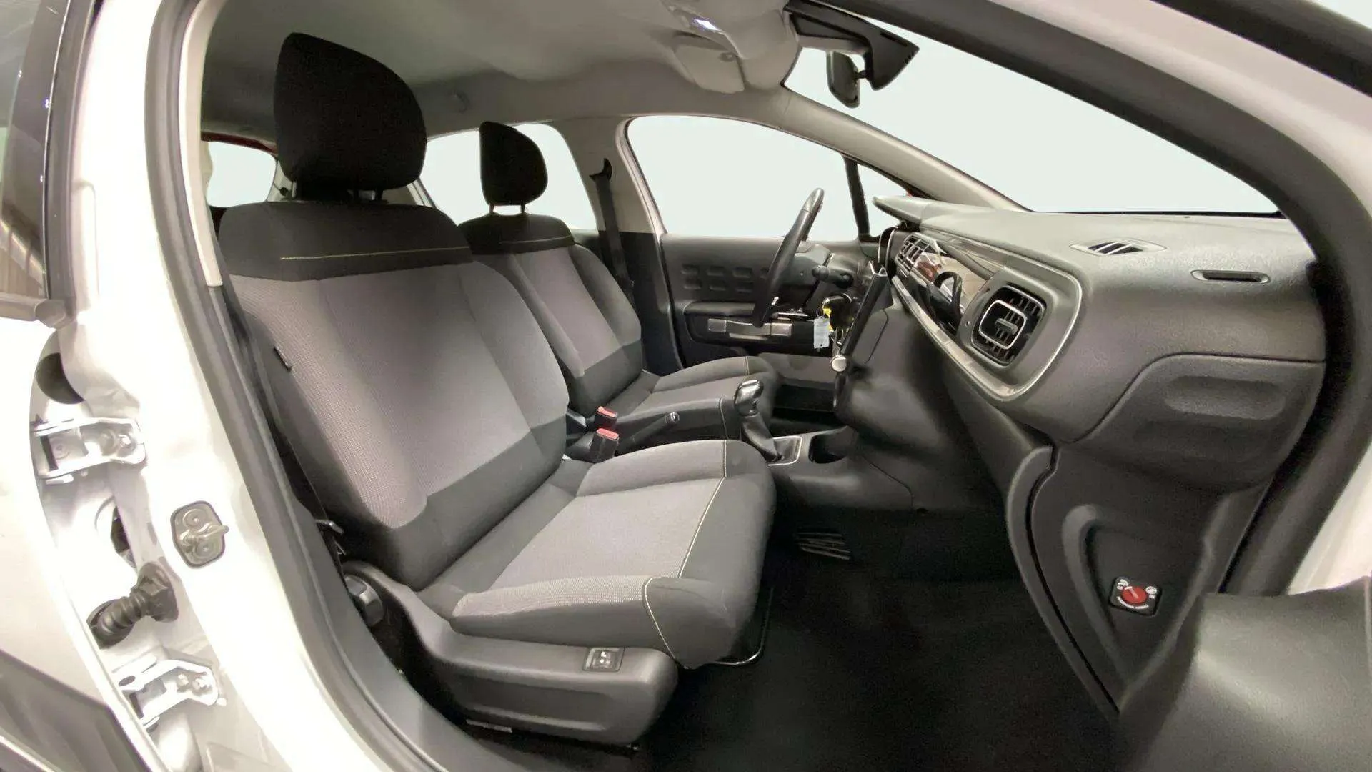 Citroën C3 PureTech Shine - foto 12