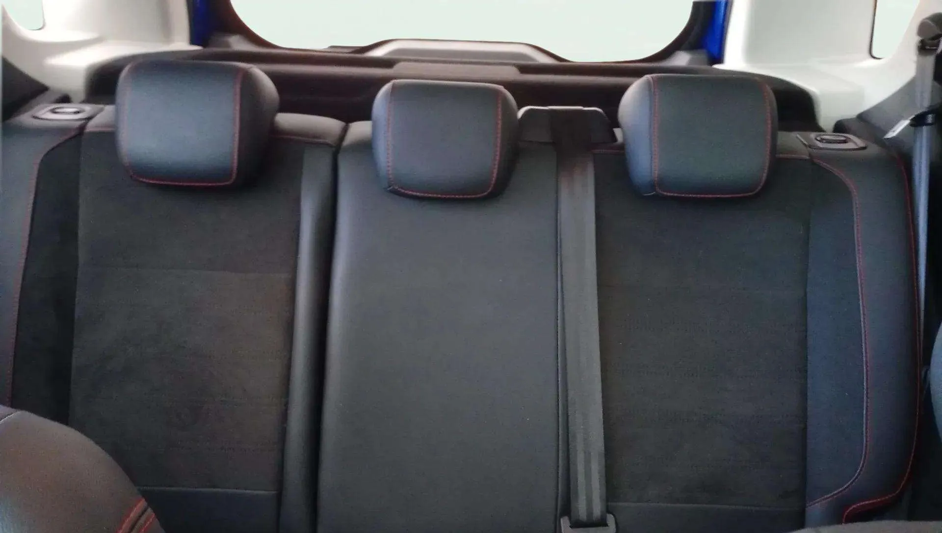 Ford EcoSport 1.0T EcoBoost ST Line - foto 12
