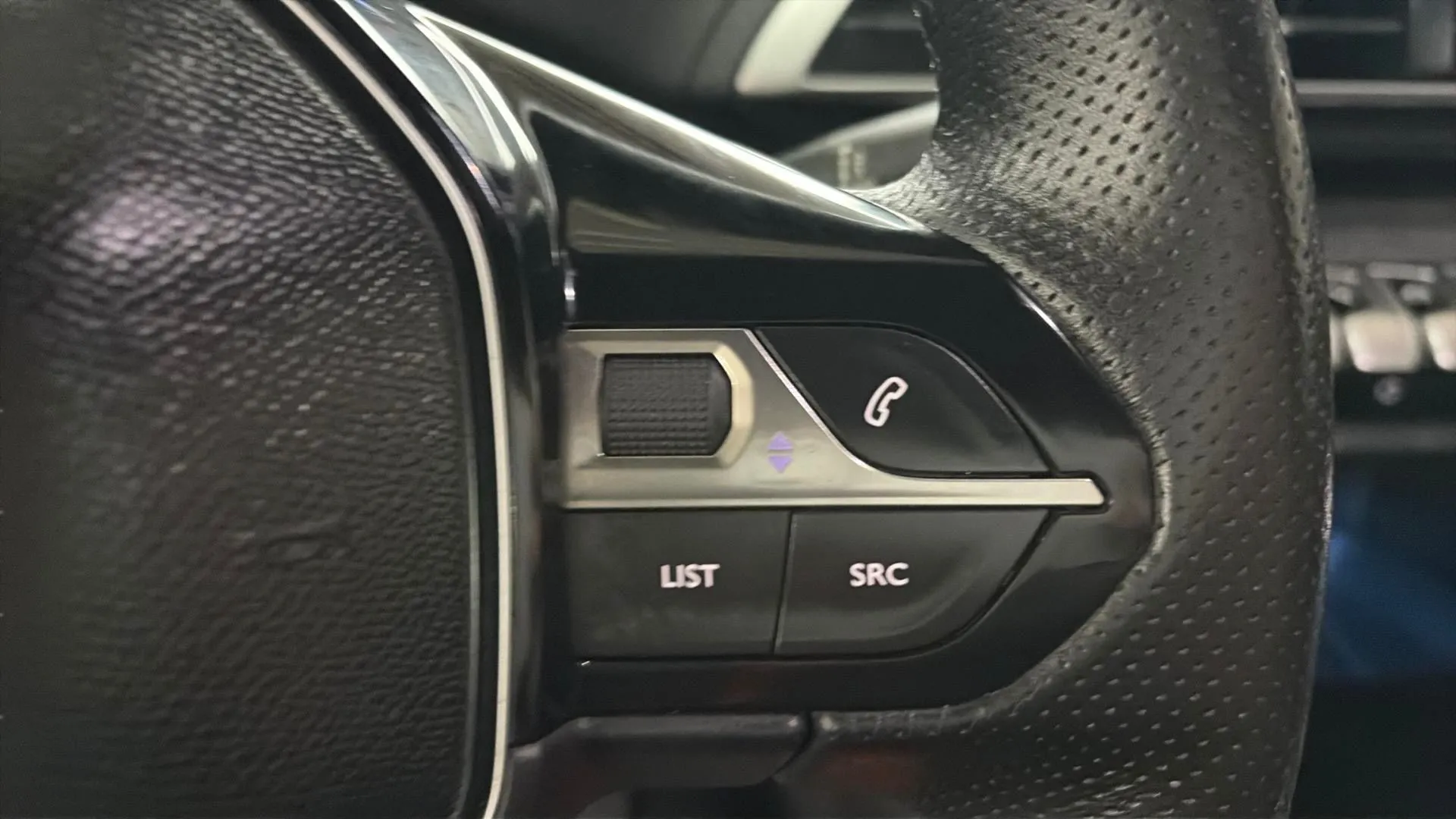 Peugeot 3008 1.5L BlueHDi GT Line - foto 18