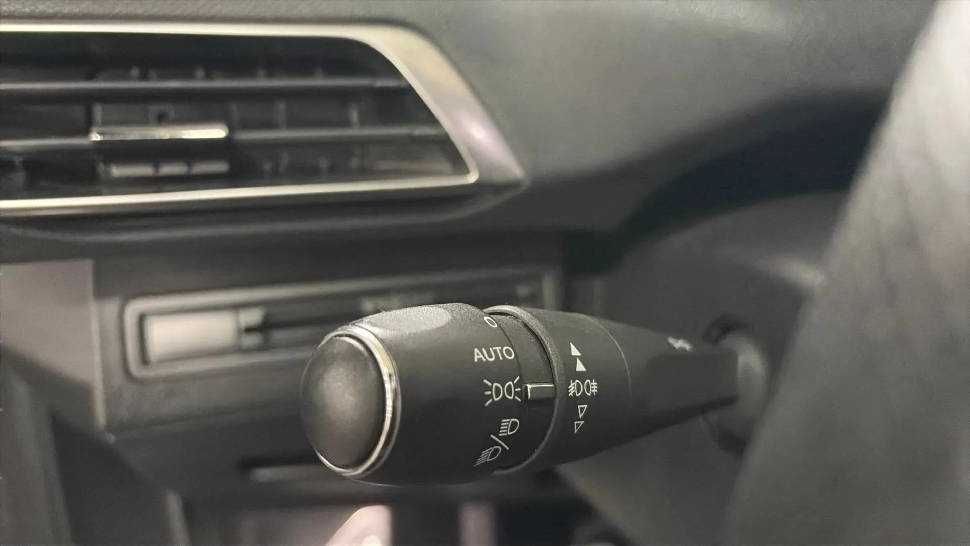 Peugeot 3008 1.5L BlueHDi GT Line - foto 19