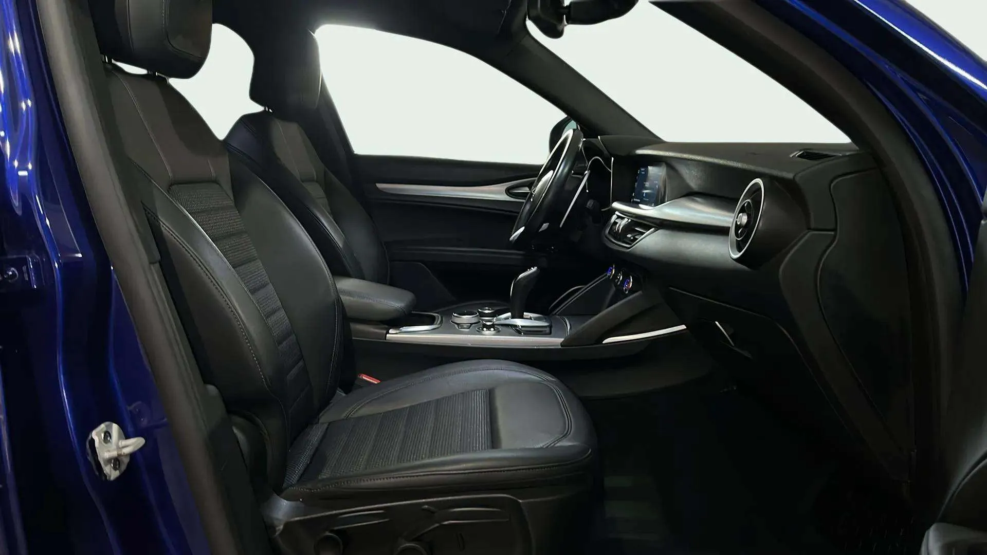 Alfa Romeo Stelvio 2.2 Diesel Sprint RWD - foto 11