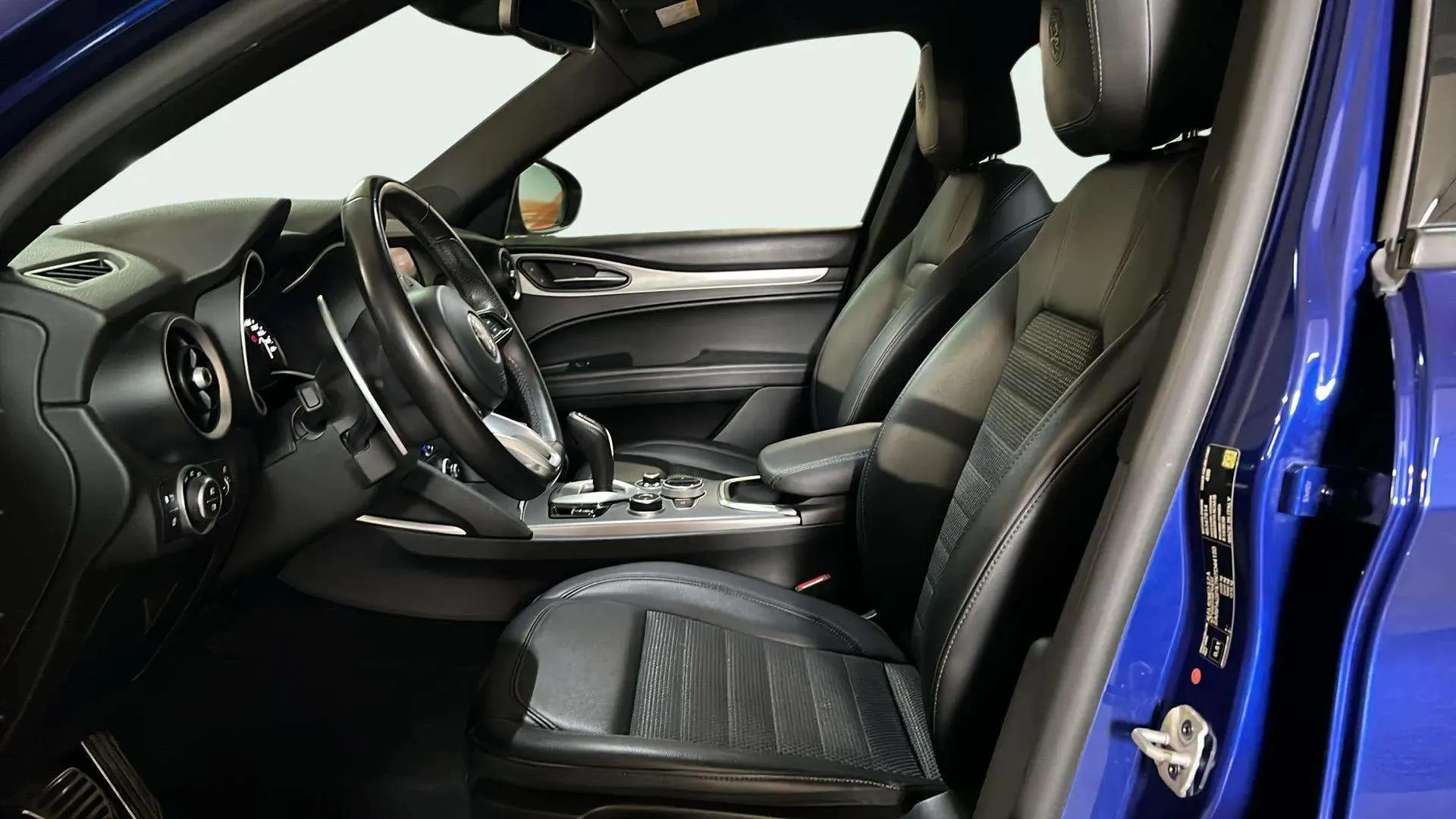 Alfa Romeo Stelvio 2.2 Diesel Sprint RWD - foto 9