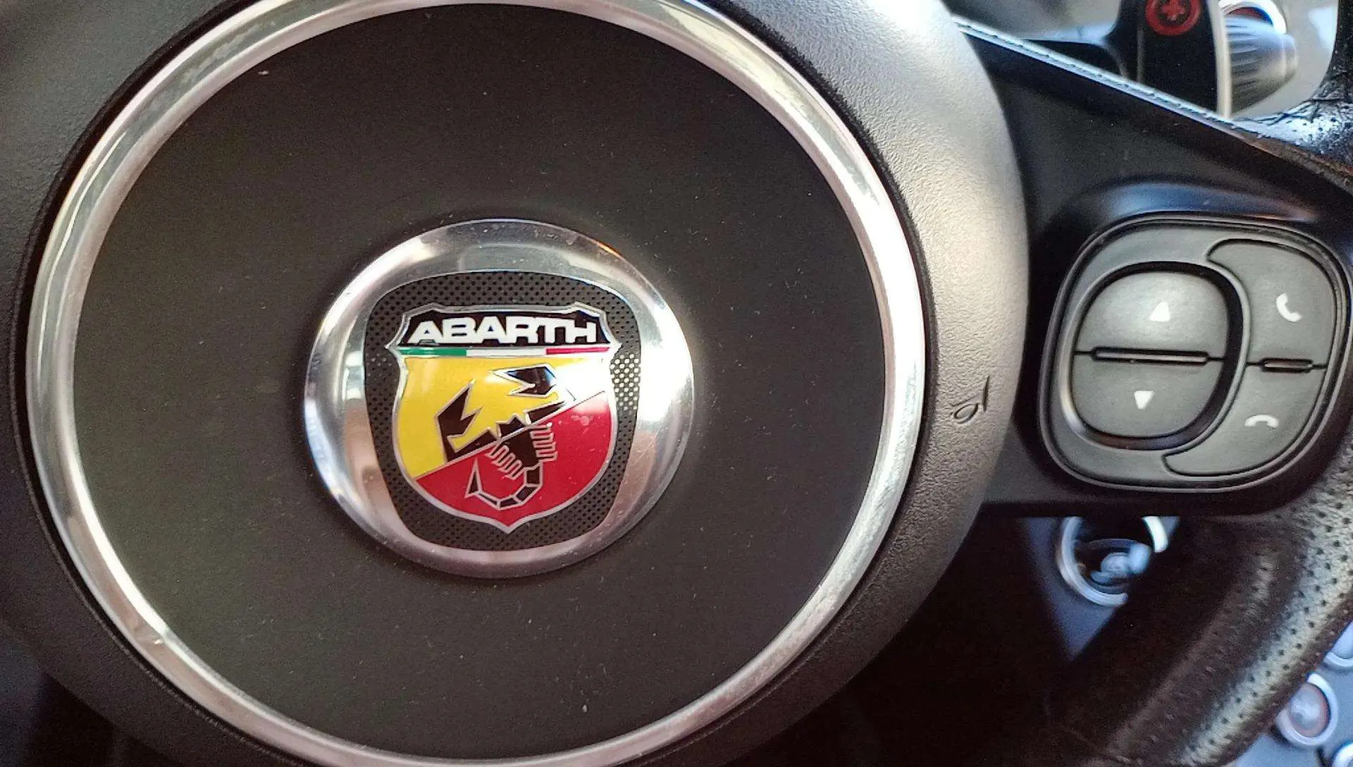 Abarth 500 595 Competizione 1.4 16v T-Jet E6 - foto 17