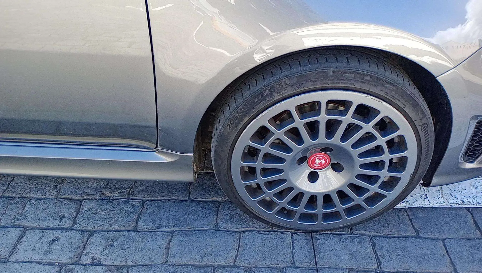 Abarth 500 595 Competizione 1.4 16v T-Jet E6 - foto 19