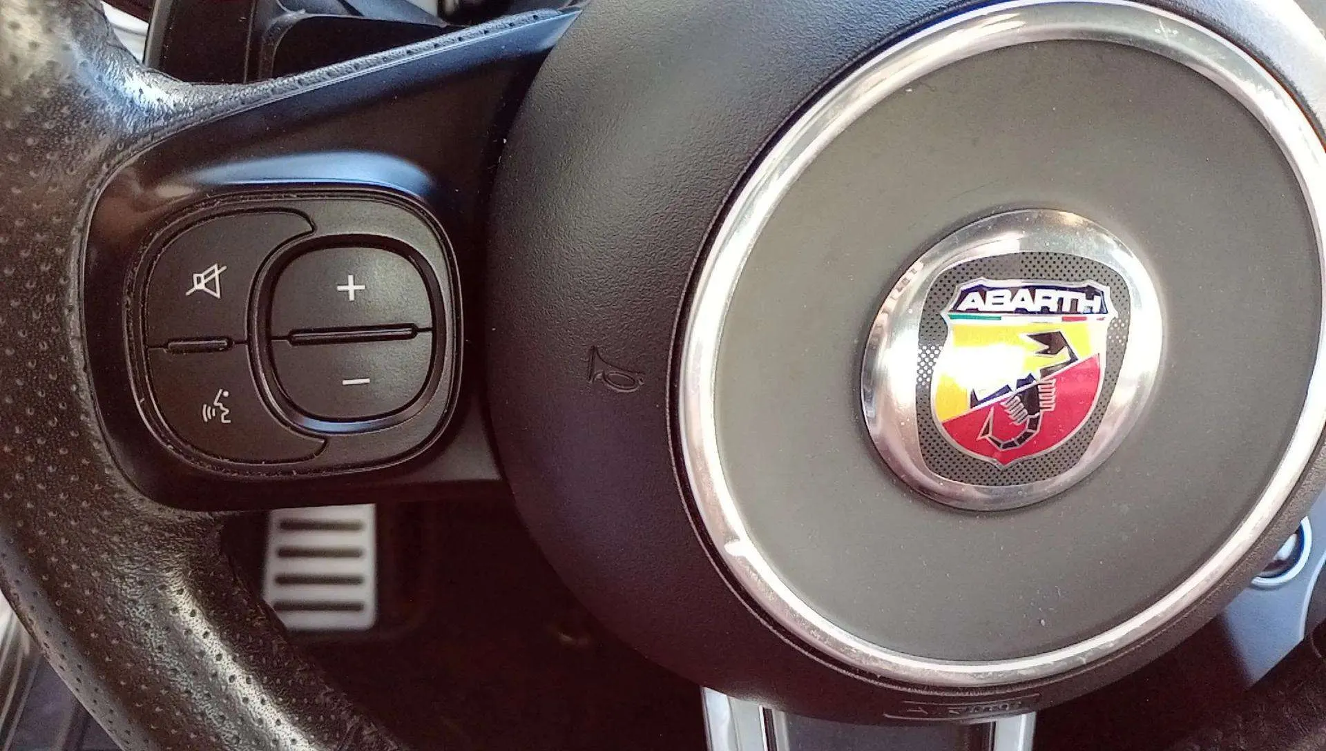 Abarth 500 595 Competizione 1.4 16v T-Jet E6 - foto 16