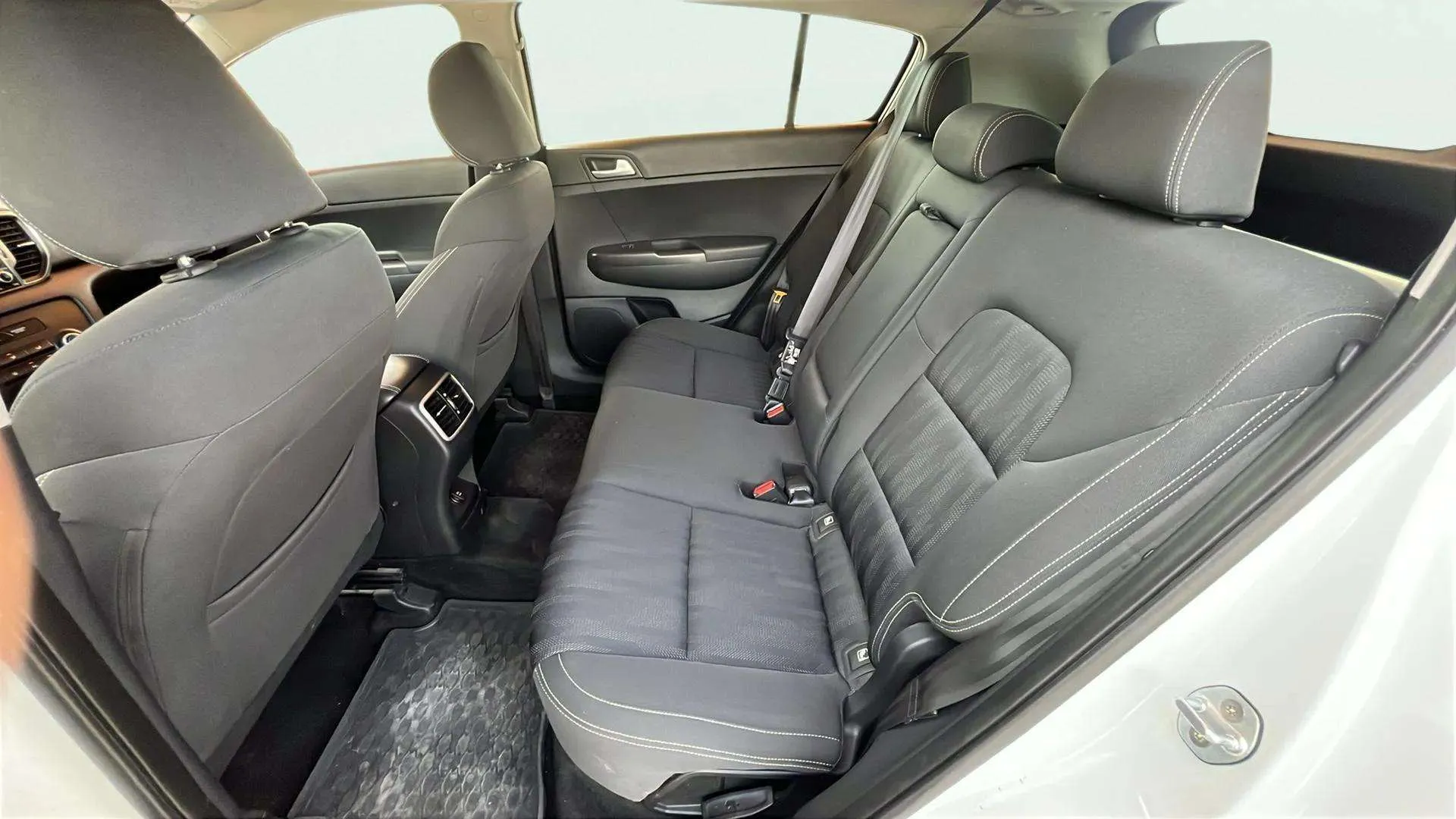 Kia Sportage 1.7 CRDi VGT Emotion 4x2 Eco-Dynam - foto 14