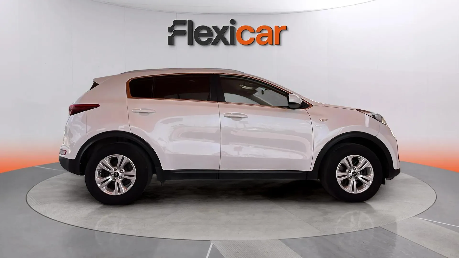 Kia Sportage 1.7 CRDi VGT Emotion 4x2 Eco-Dynam - foto 7