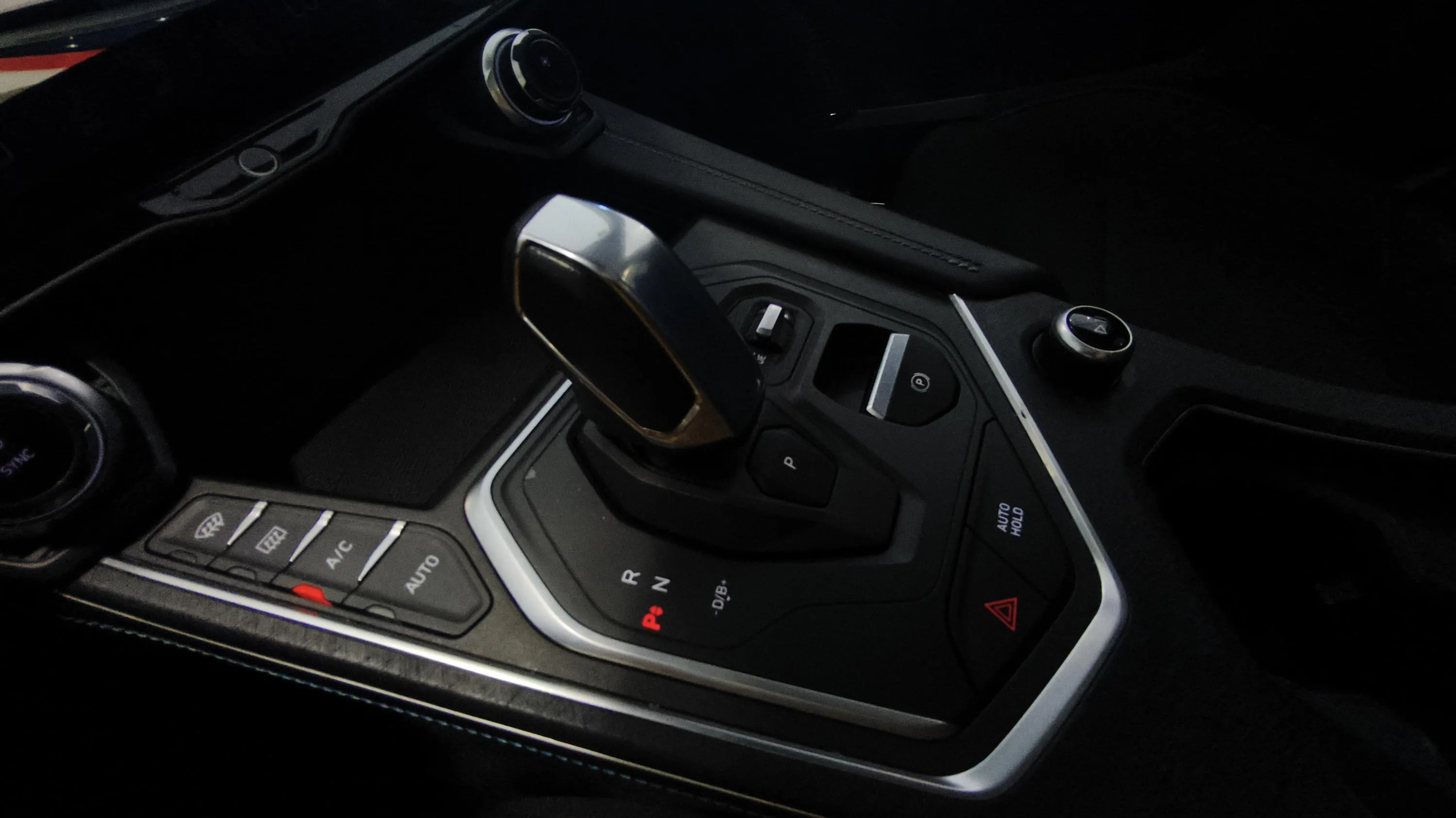 Lynk & Co 01 1.5 PHEV - foto 15