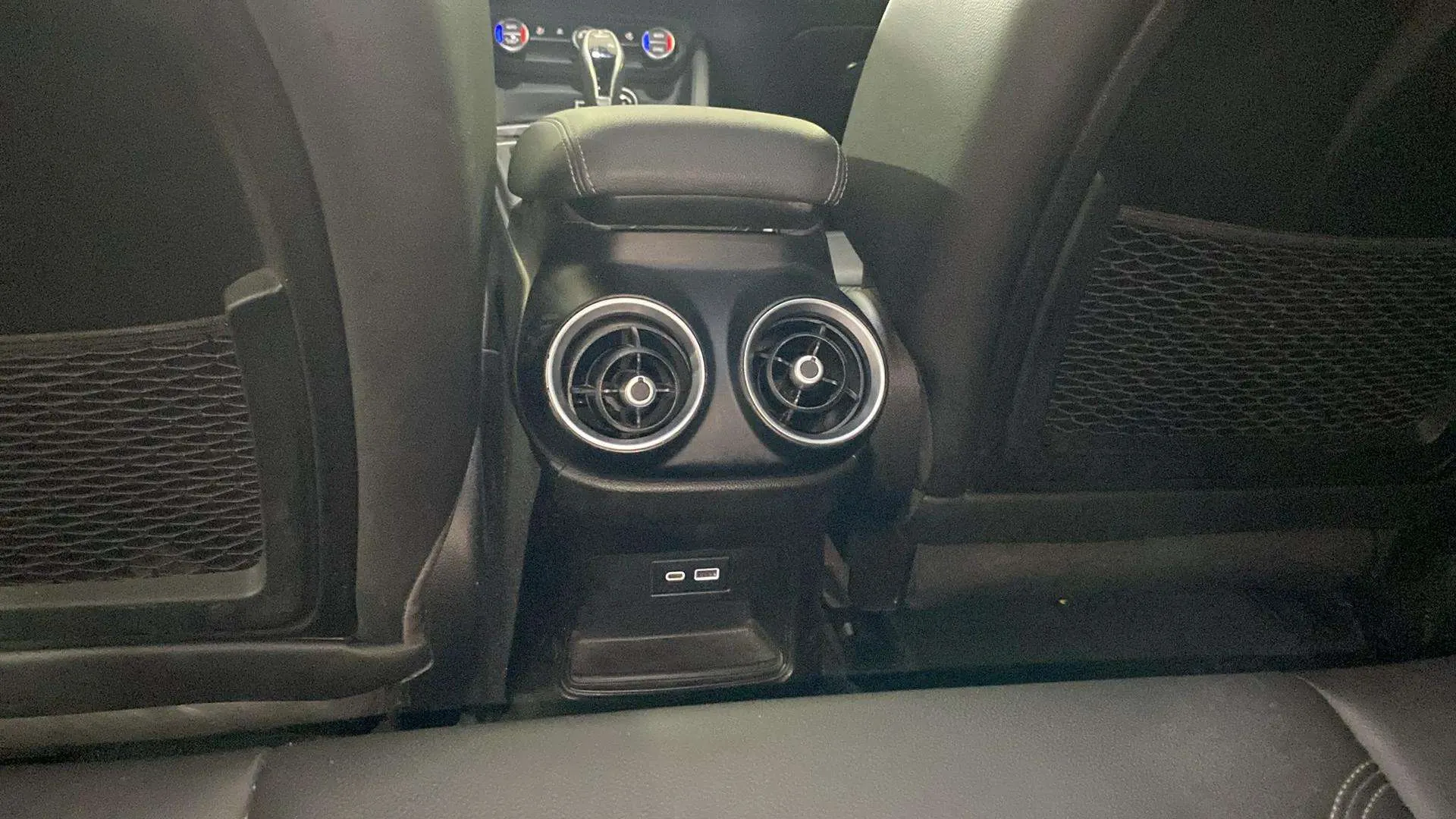 Alfa Romeo Stelvio 2.0 Gasolina Sprint Q4 - foto 12