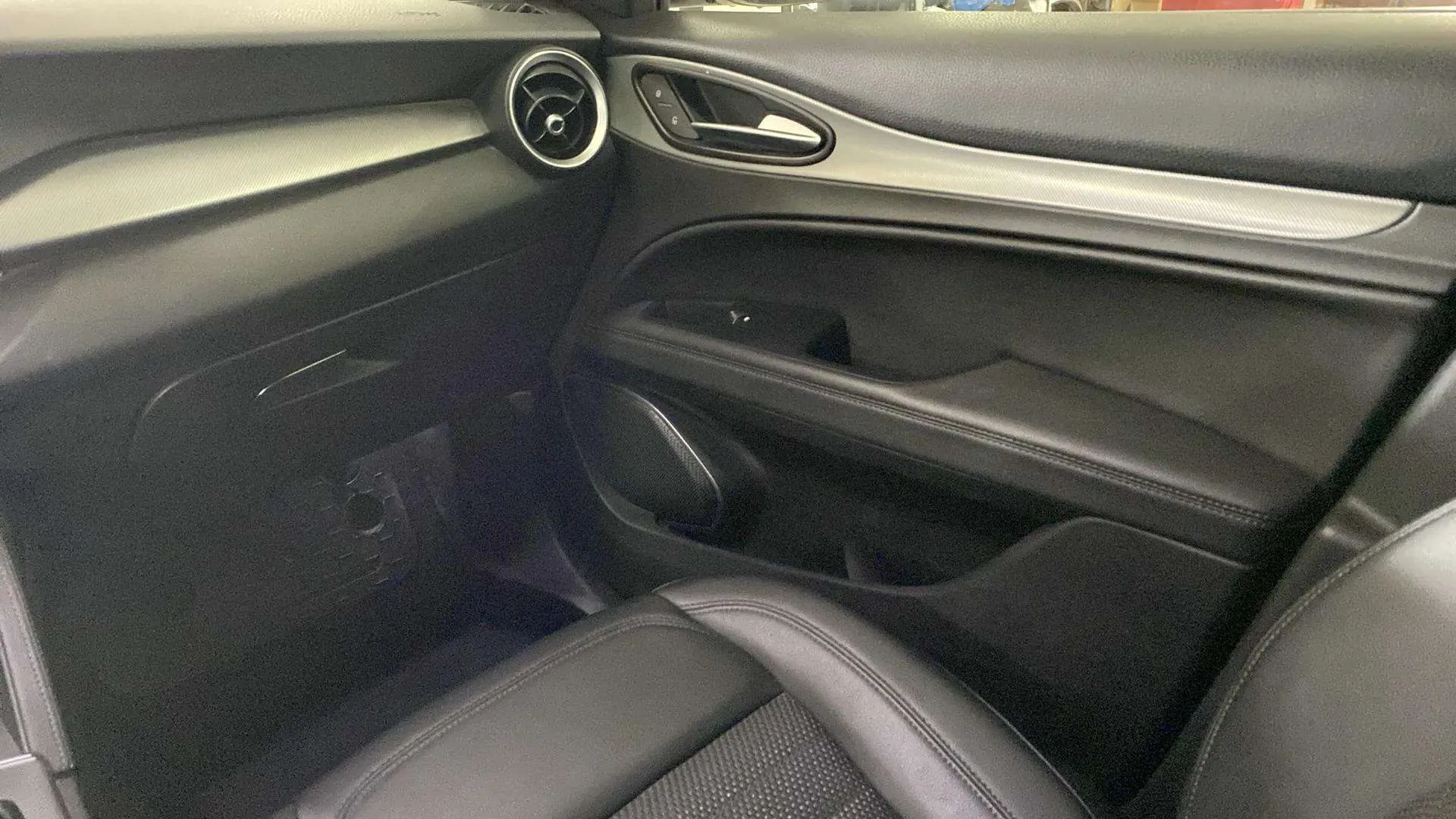 Alfa Romeo Stelvio 2.0 Gasolina Sprint Q4 - foto 29