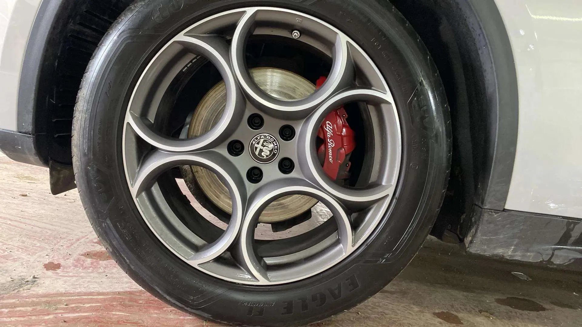 Alfa Romeo Stelvio 2.0 Gasolina Sprint Q4 - foto 9