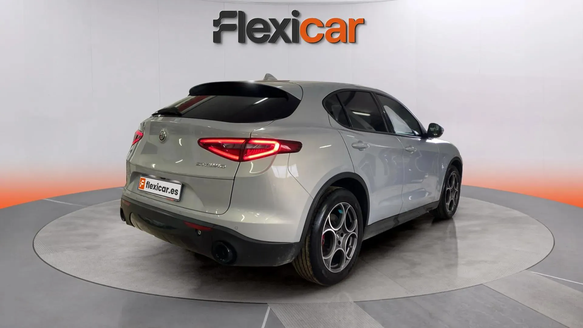 Alfa Romeo Stelvio 2.0 Gasolina Sprint Q4 - foto 6