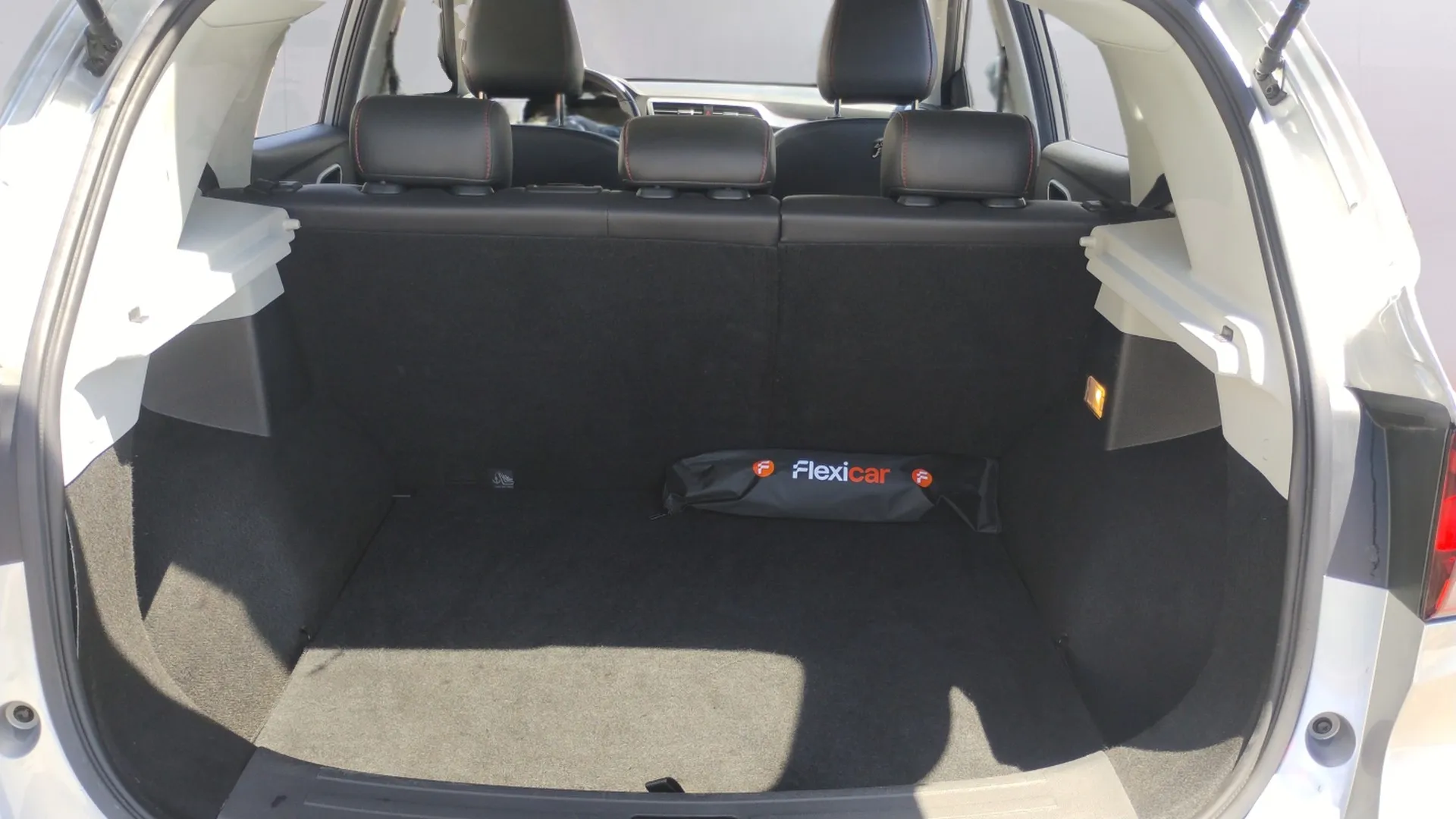 MG ZS 1.0T Luxury - foto 16