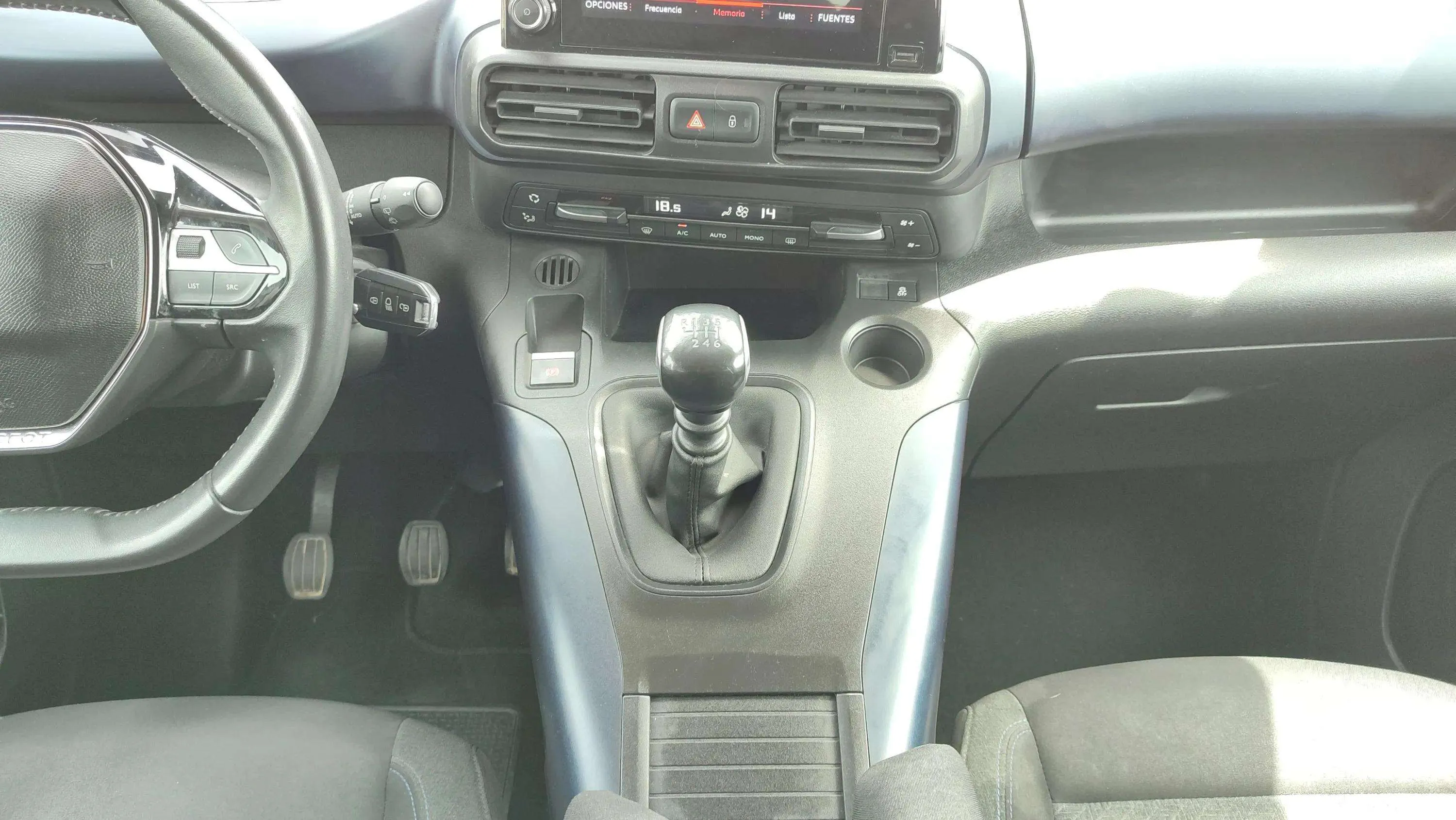 Peugeot Rifter Access Standard PureTech - foto 8