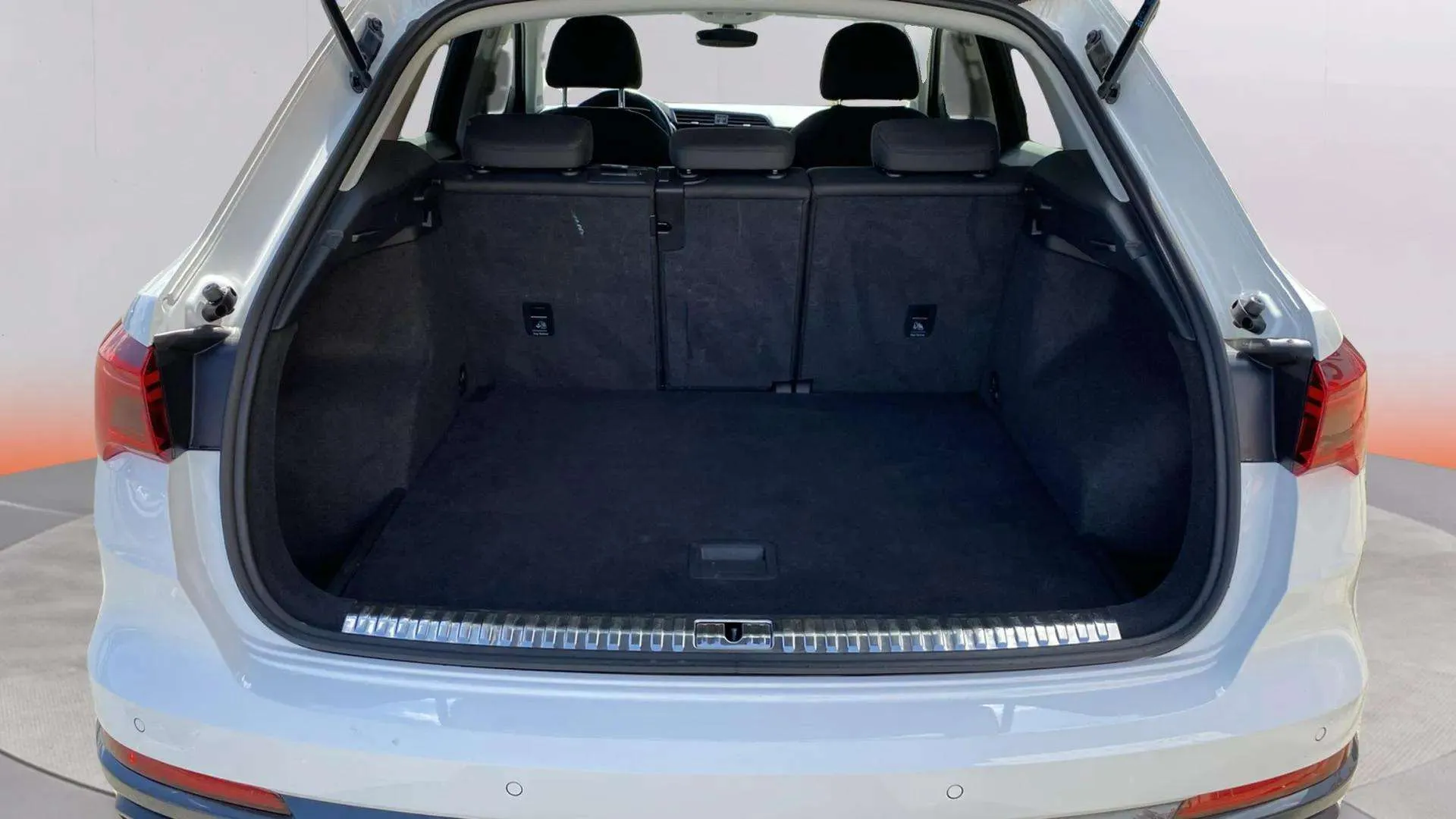 Audi Q3 40 TFSI S tronic Quattr Black Line - foto 16