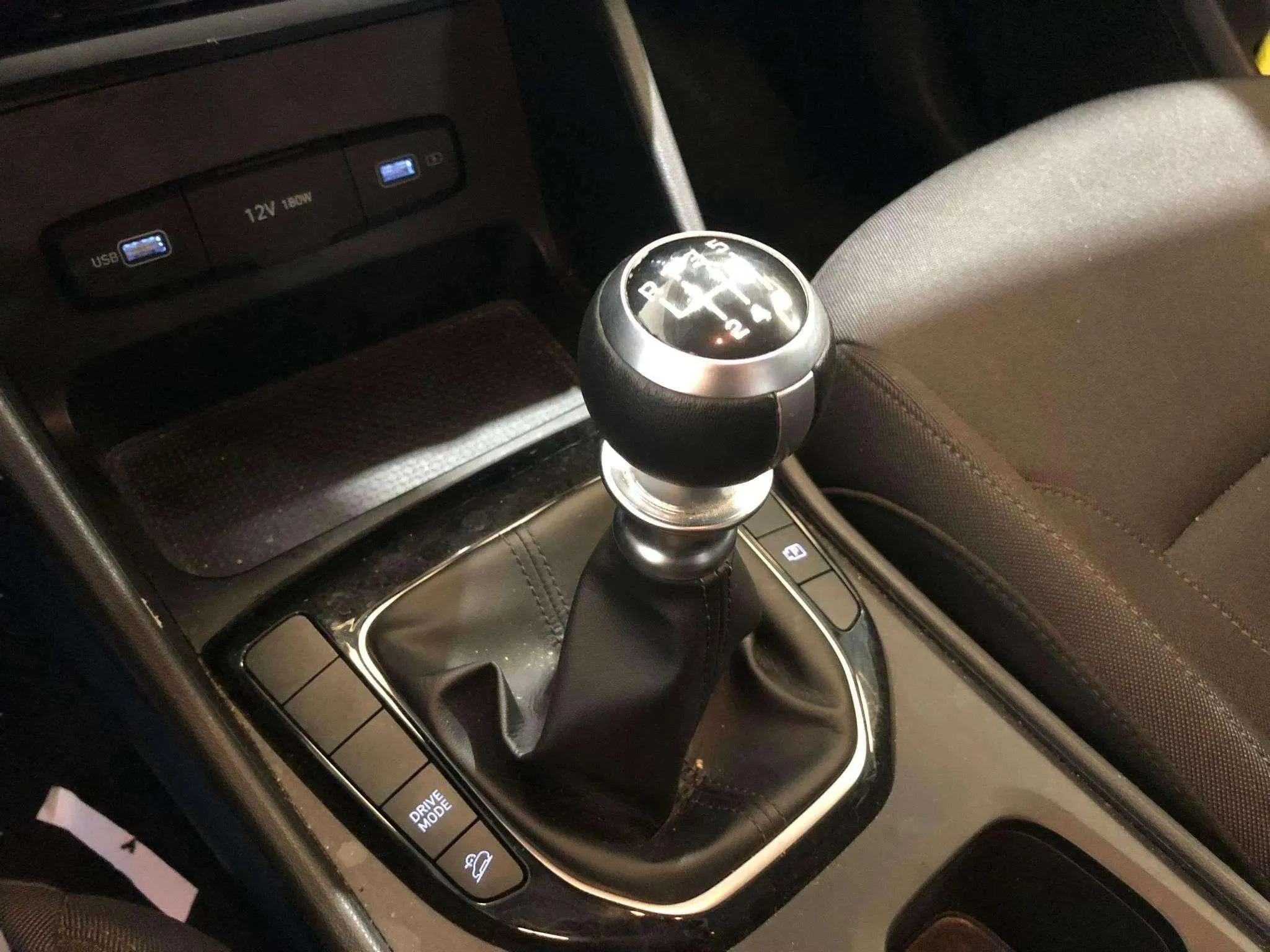 Hyundai Tucson 1.6 T-GDi Maxx Safe - foto 16