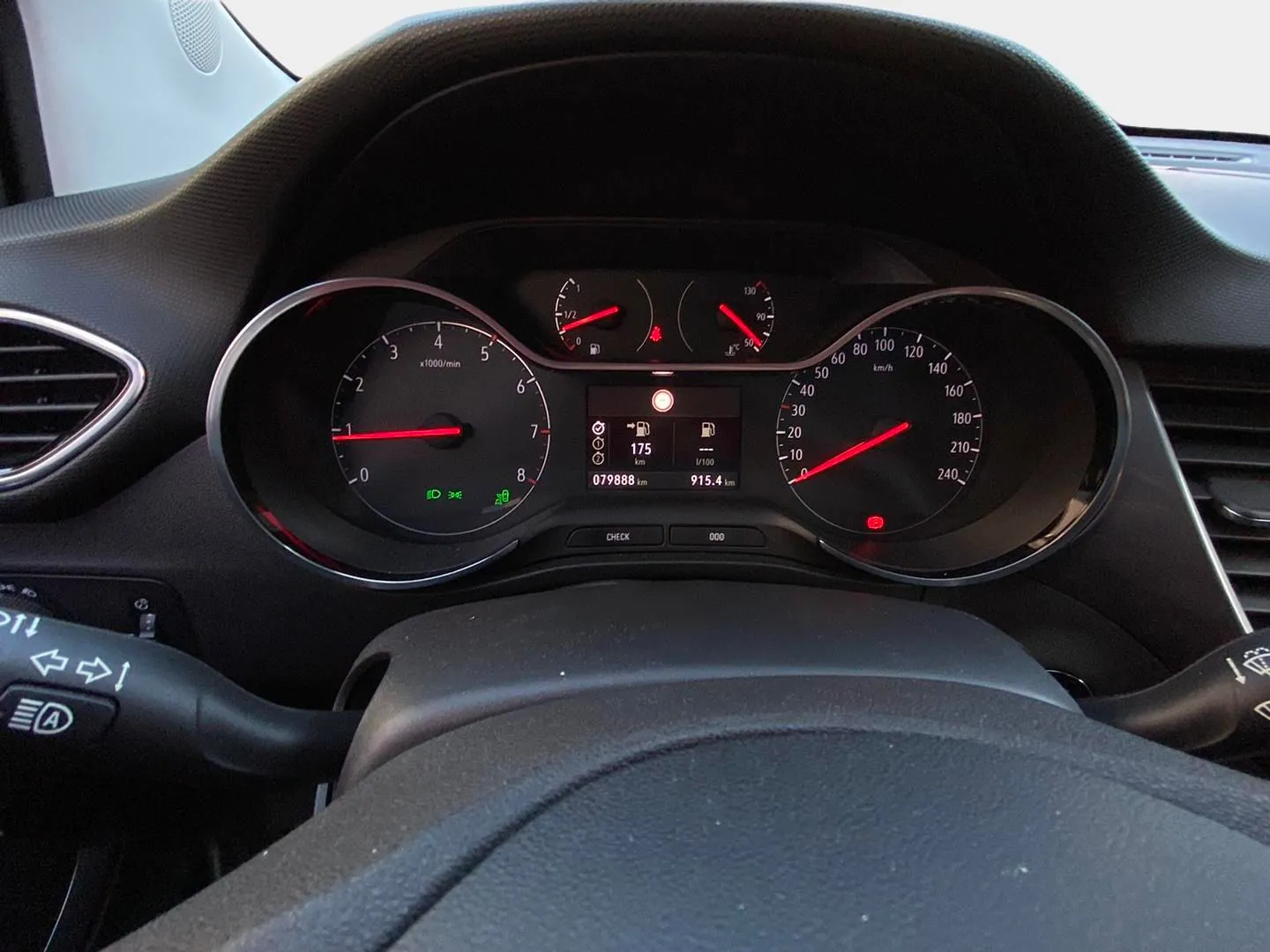 Opel Crossland 1.2 Innovation - foto 11