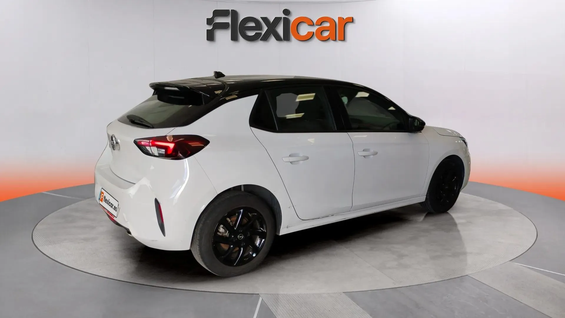 Opel Corsa 1.2T XHL Elegance - foto 6